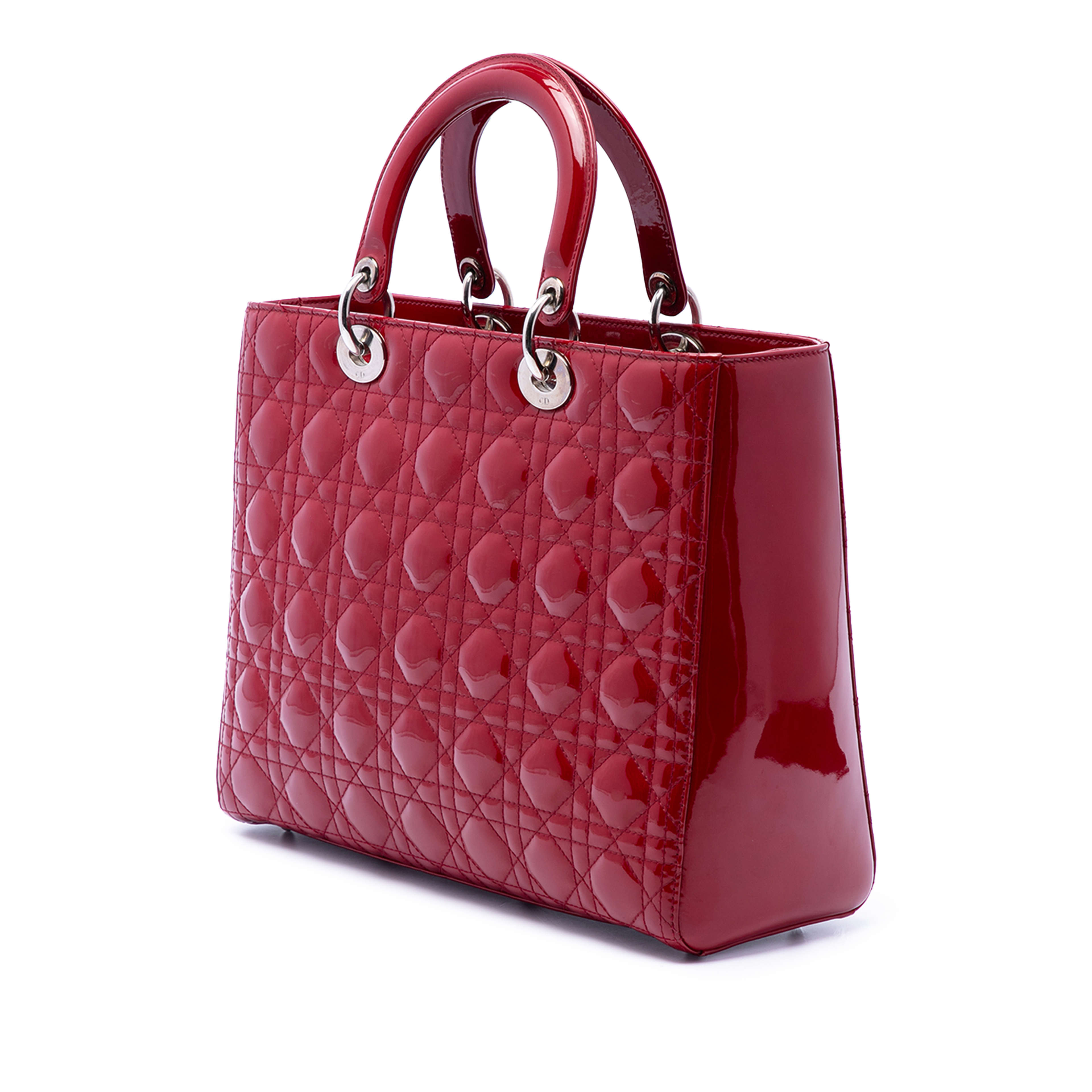 Dior Large Patent Cannage Lady Dior, från Luxclusif, i färgen röd. Klicka för att öppna bilden i stort format