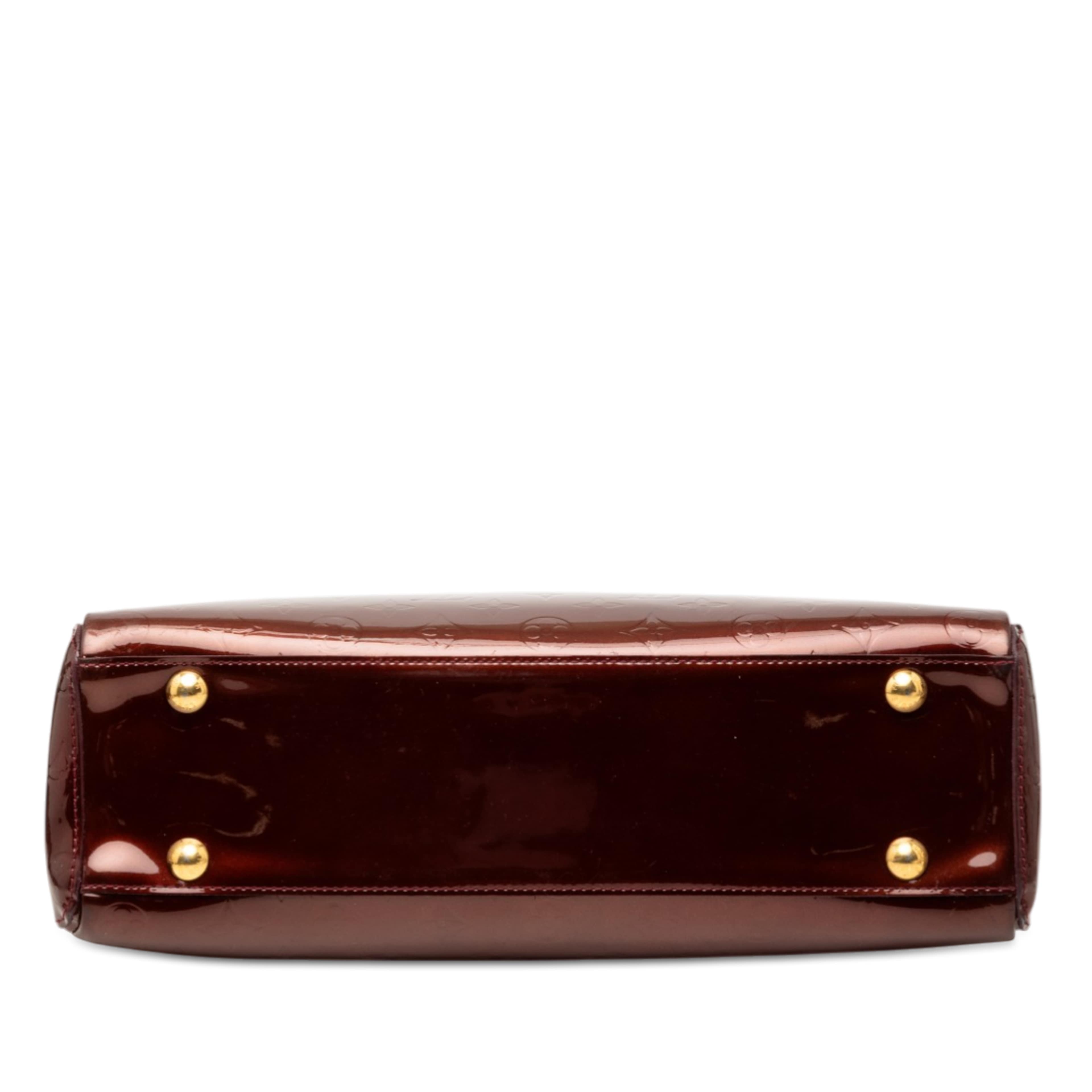 Louis Vuitton Monogram Vernis Melrose Avenue, från Luxclusif, i färgen röd. Klicka för att öppna bilden i stort format