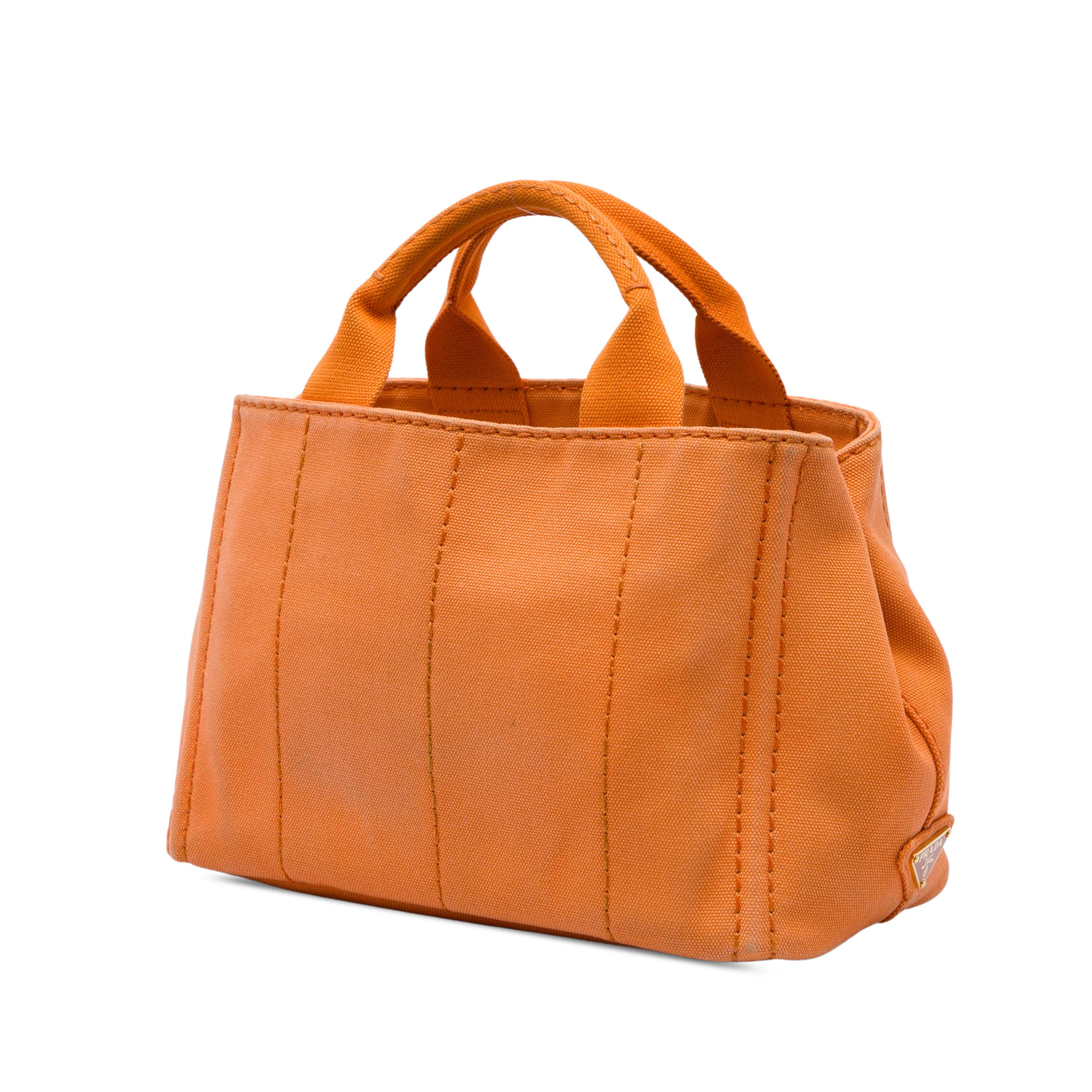 Prada Small Canvas Canapa Logo Tote, från Luxclusif, i färgen orange. Klicka för att öppna bilden i stort format