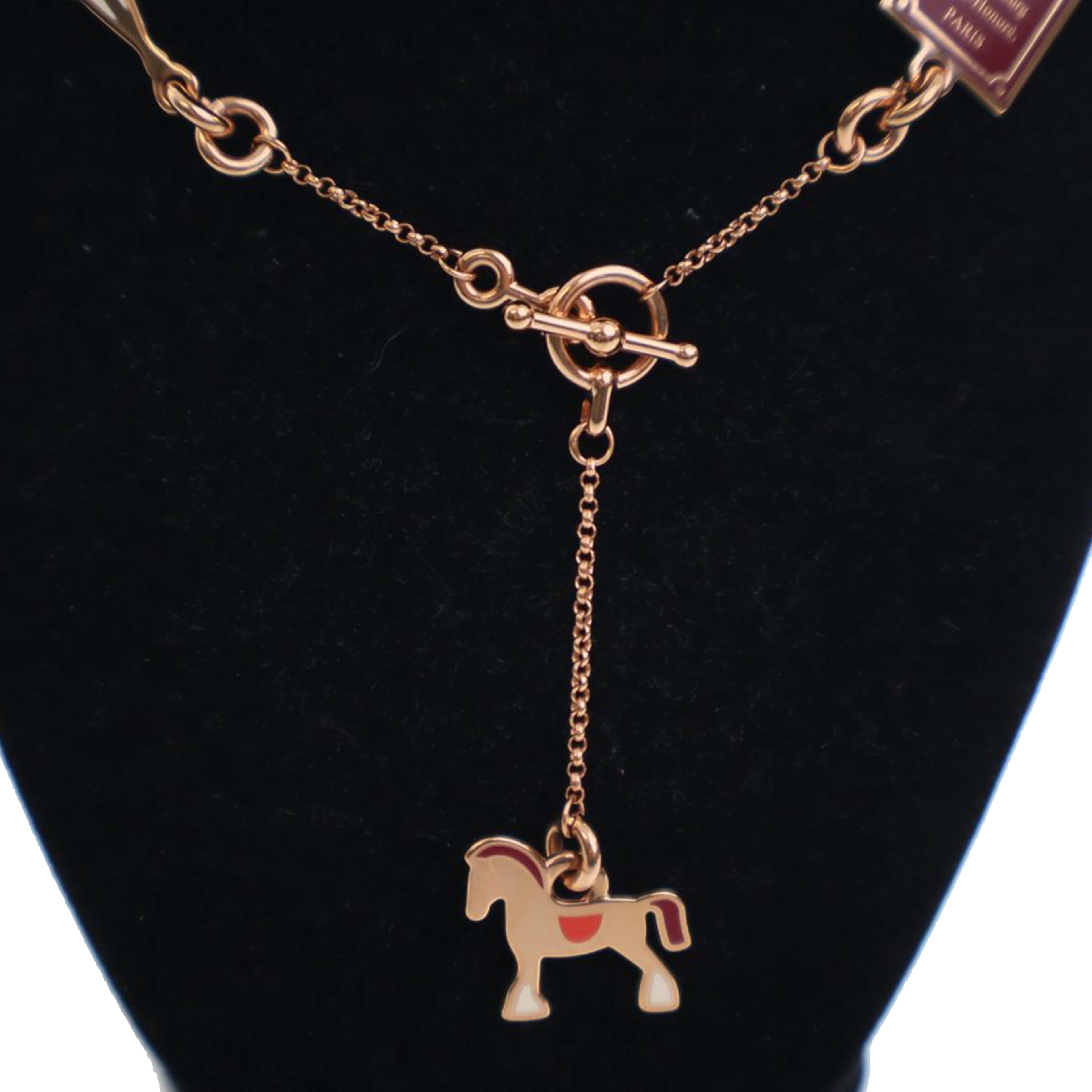 Hermès Rose Gold Plated Enamel Cheval Necklace, från Luxclusif, i färgen rose gold. Klicka för att öppna bilden i stort format
