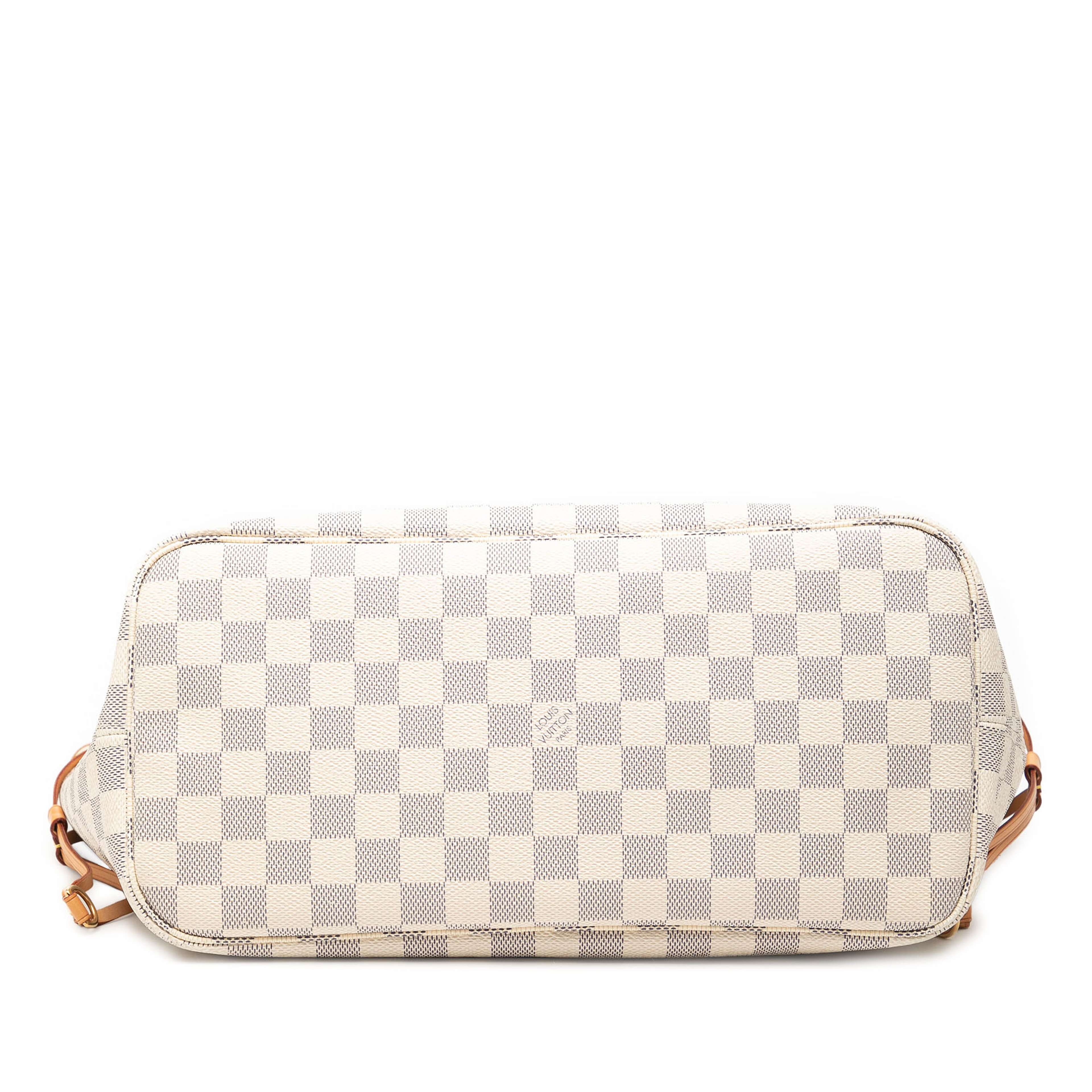Louis Vuitton Damier Azur Neverfull Mm, från Luxclusif, i färgen white. Klicka för att öppna bilden i stort format