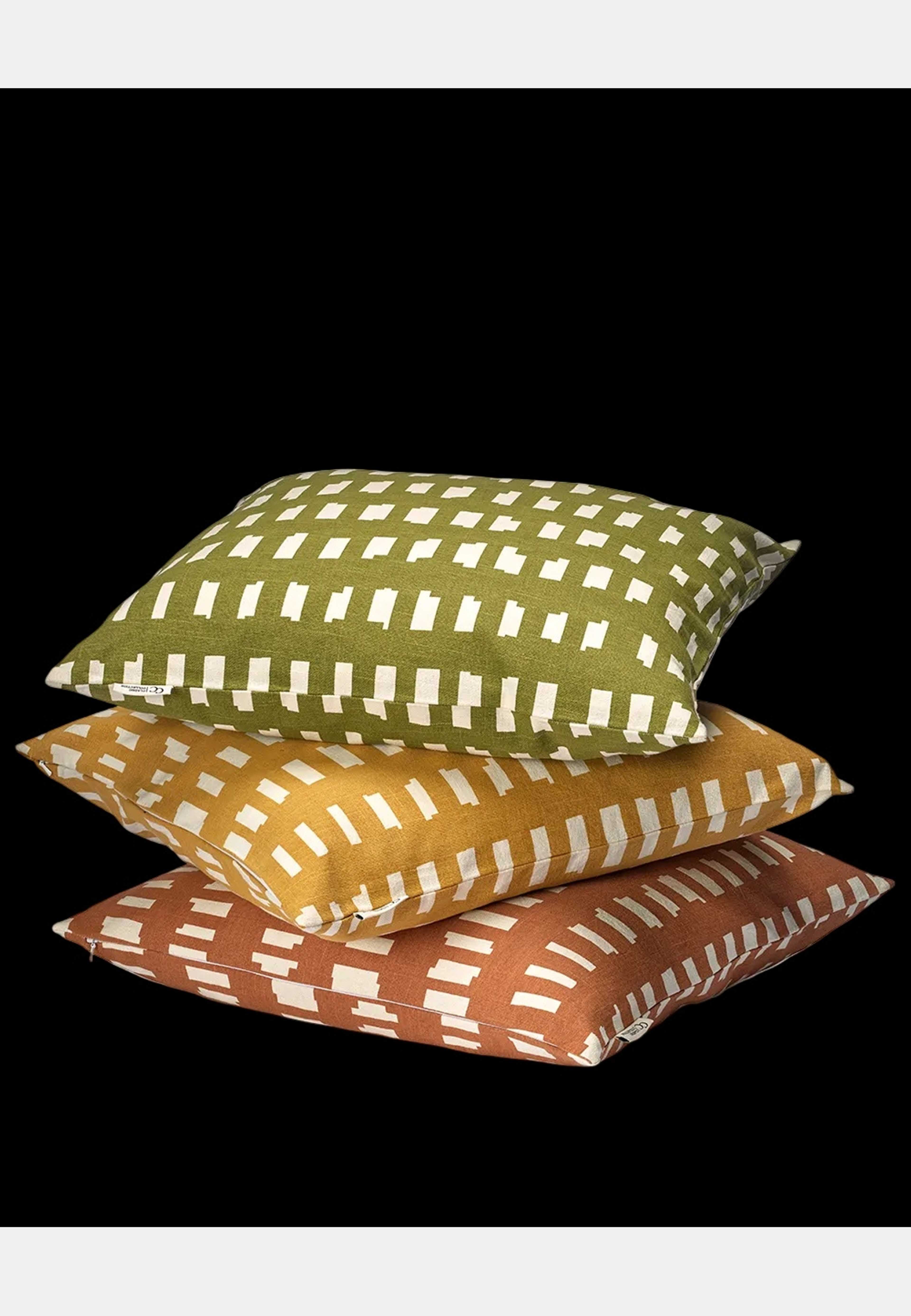 Kuddfodral Ikat Block, från Classic Collection, i färgen grön. Klicka för att öppna bilden i stort format