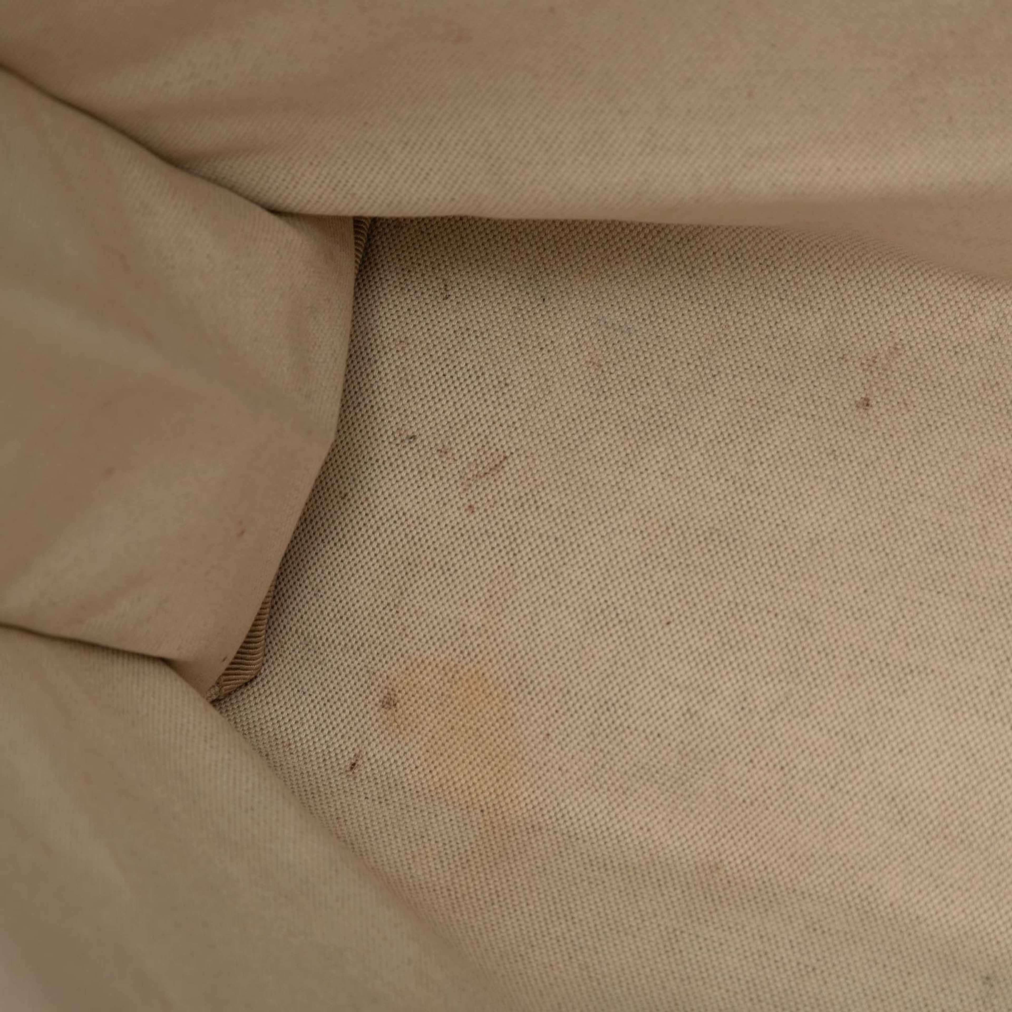 Gucci Gg Supreme Web Tote, från Luxclusif, i färgen beige. Klicka för att öppna bilden i stort format