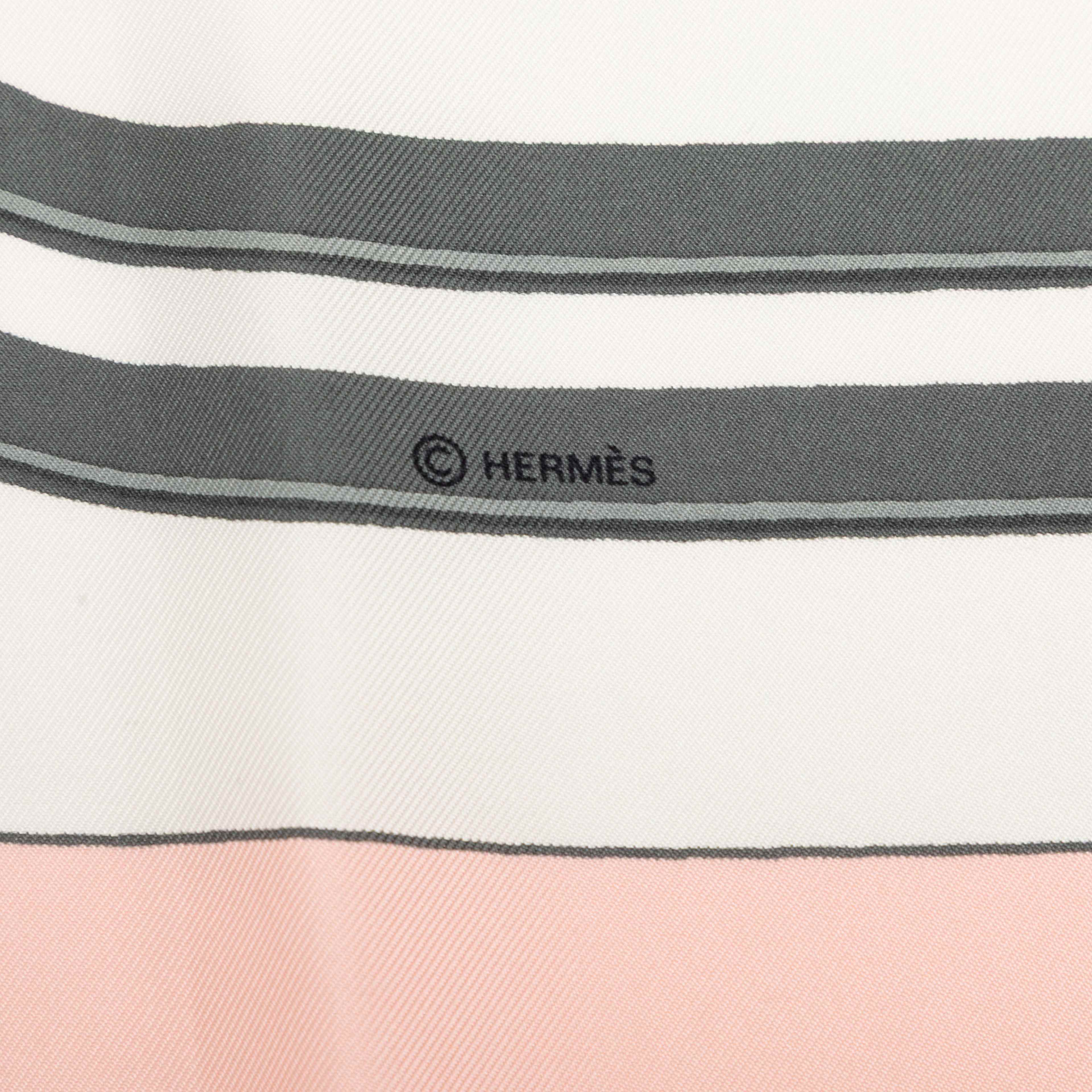 Hermès Brides De Gala Silk Scarf 90, från Luxclusif, i färgen white. Klicka för att öppna bilden i stort format