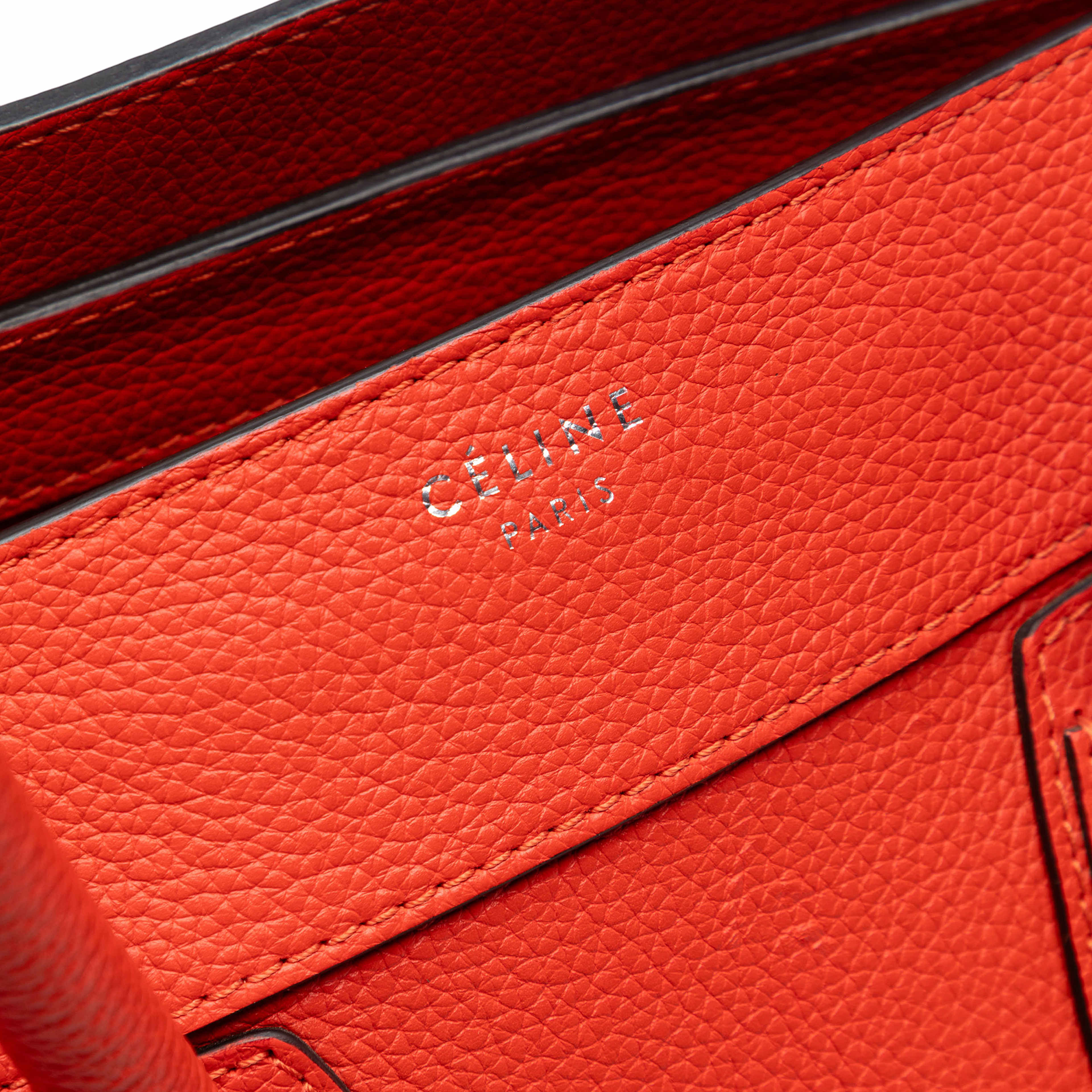 Celine Mini Leather Luggage Tote, från Luxclusif, i färgen dark orange. Klicka för att öppna bilden i stort format