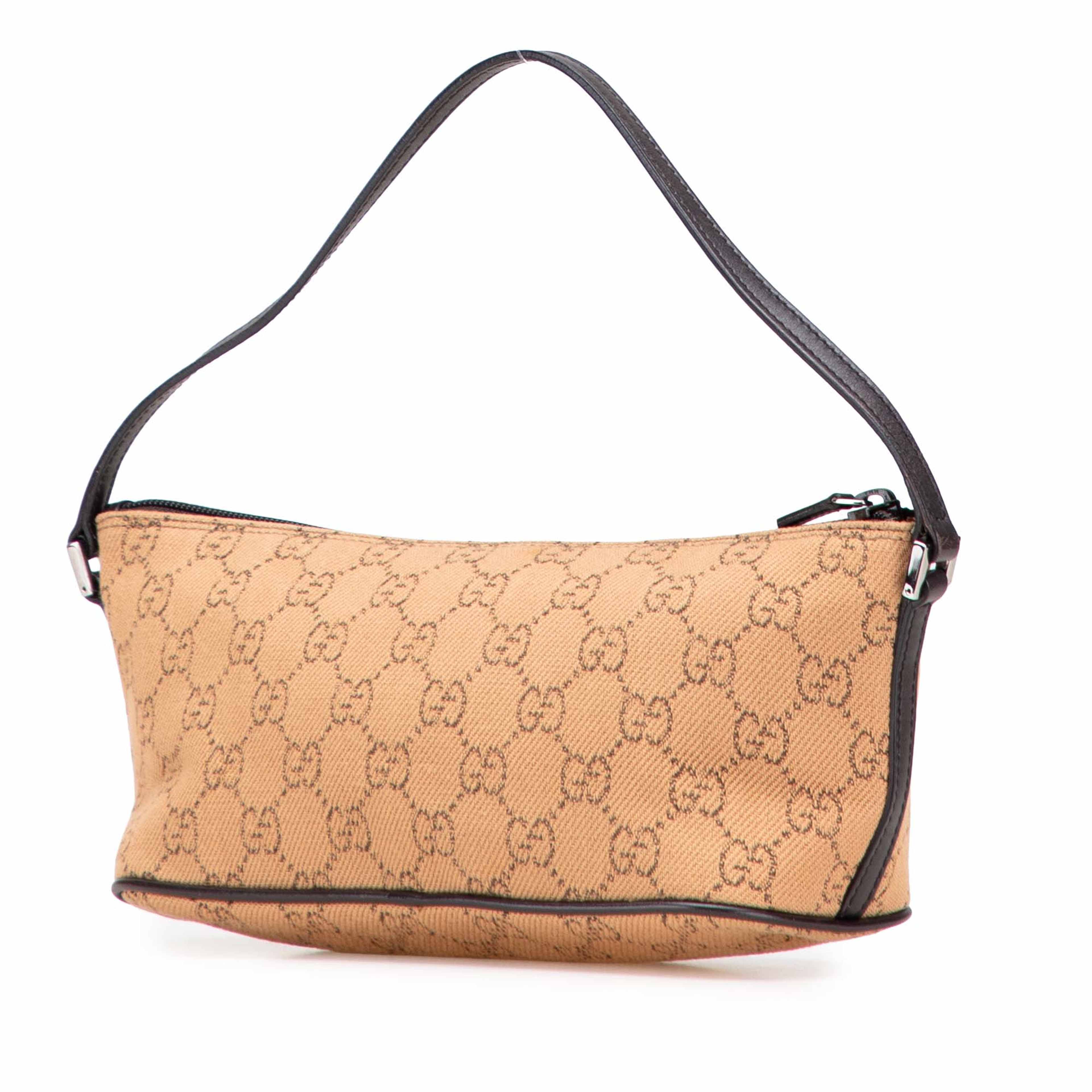 Gucci Gg Denim Boat, från Luxclusif, i färgen beige. Klicka för att öppna bilden i stort format