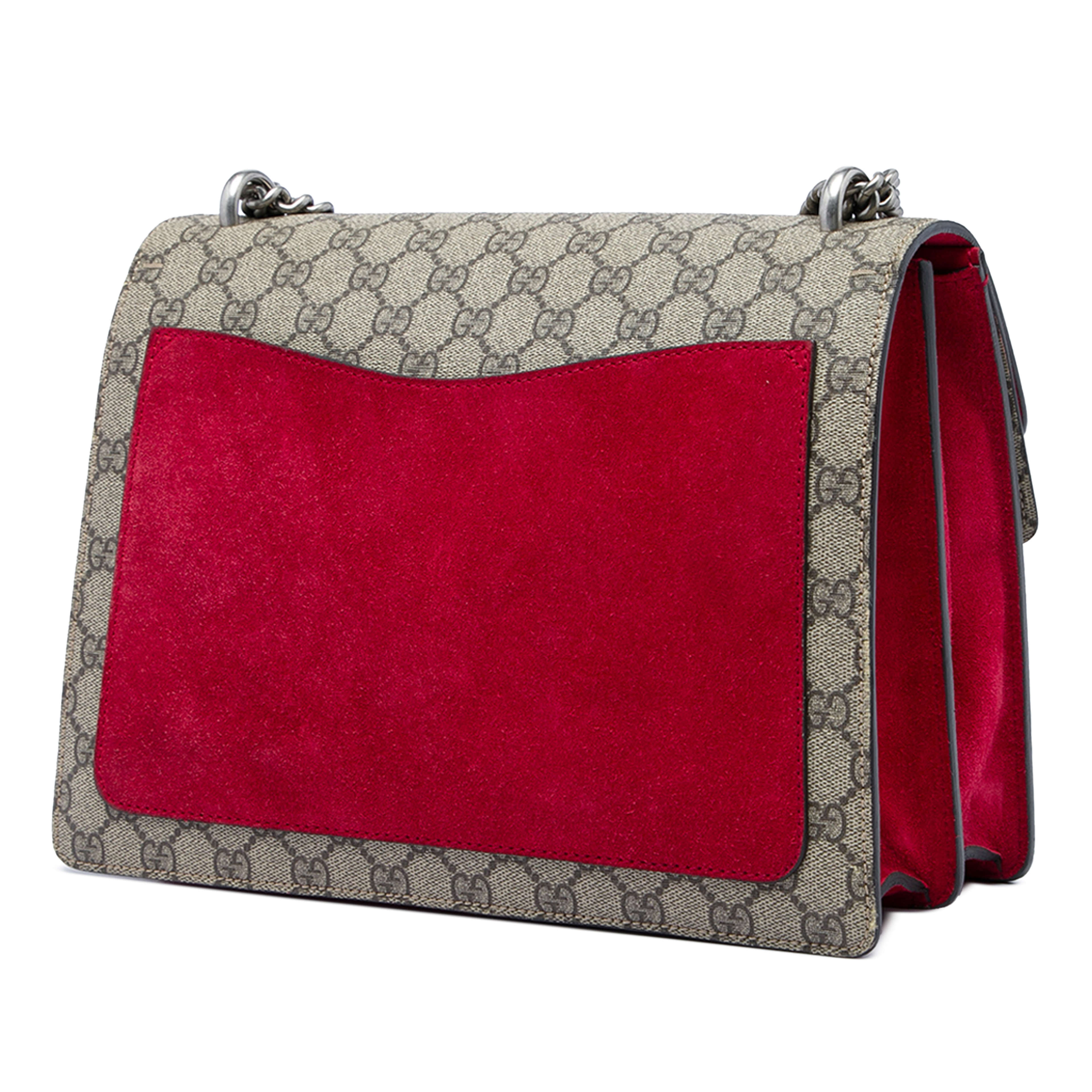 Gucci Medium Gg Supreme Dionysus Shoulder Bag, från Luxclusif, i färgen beige. Klicka för att öppna bilden i stort format