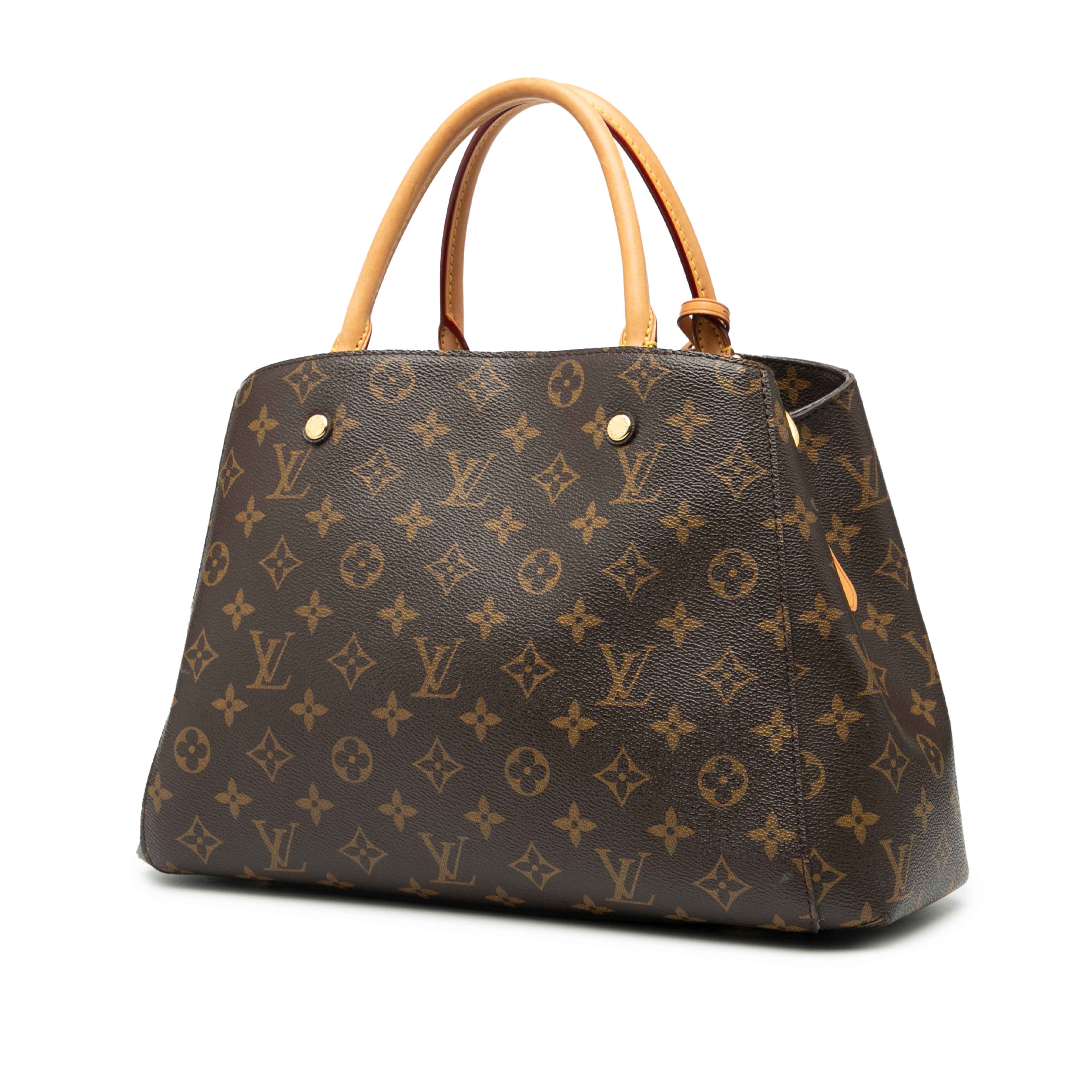Louis Vuitton Monogram Montaigne Mm, från Luxclusif, i färgen brown. Klicka för att öppna bilden i stort format