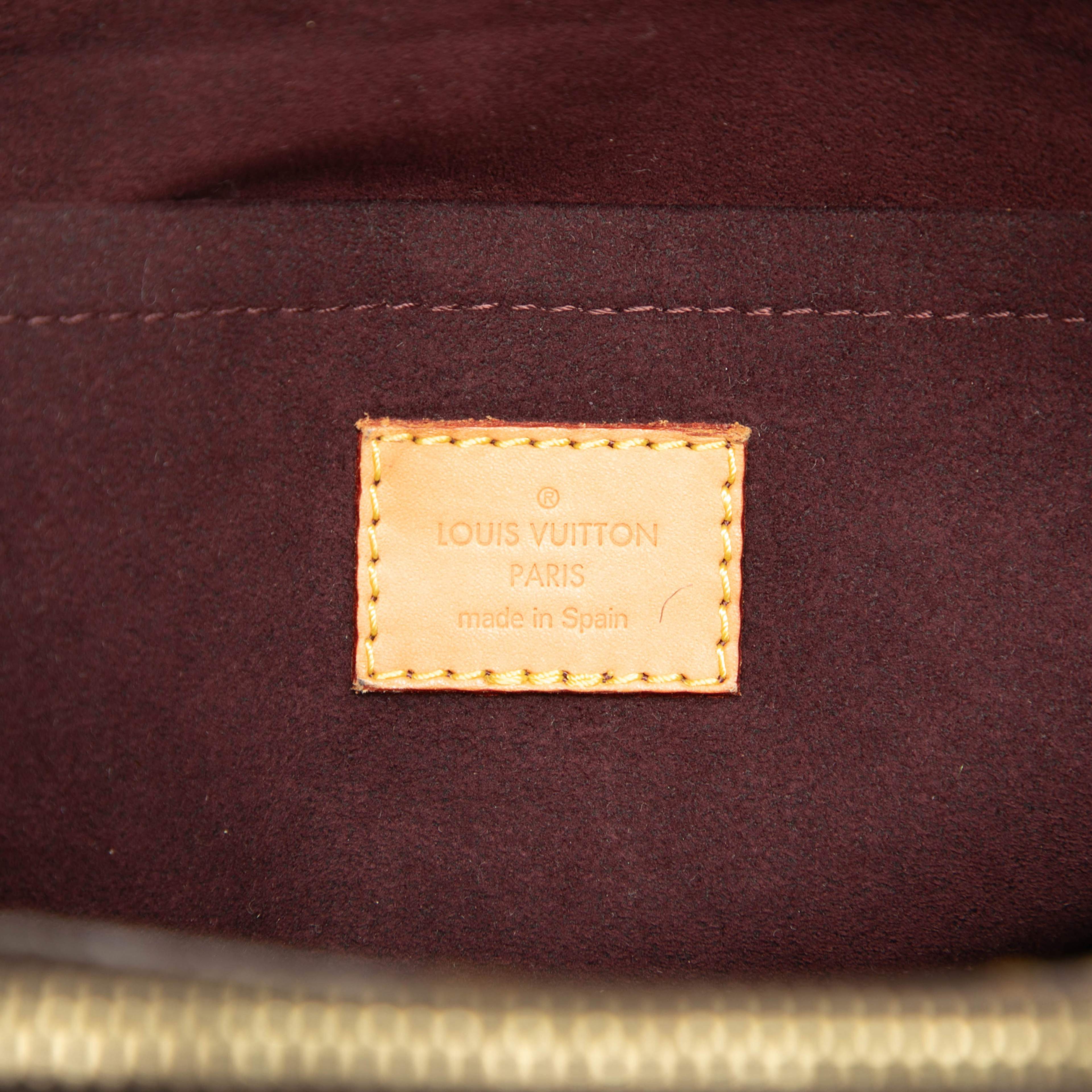 Louis Vuitton Monogram Montaigne Mm, från Luxclusif, i färgen brown. Klicka för att öppna bilden i stort format