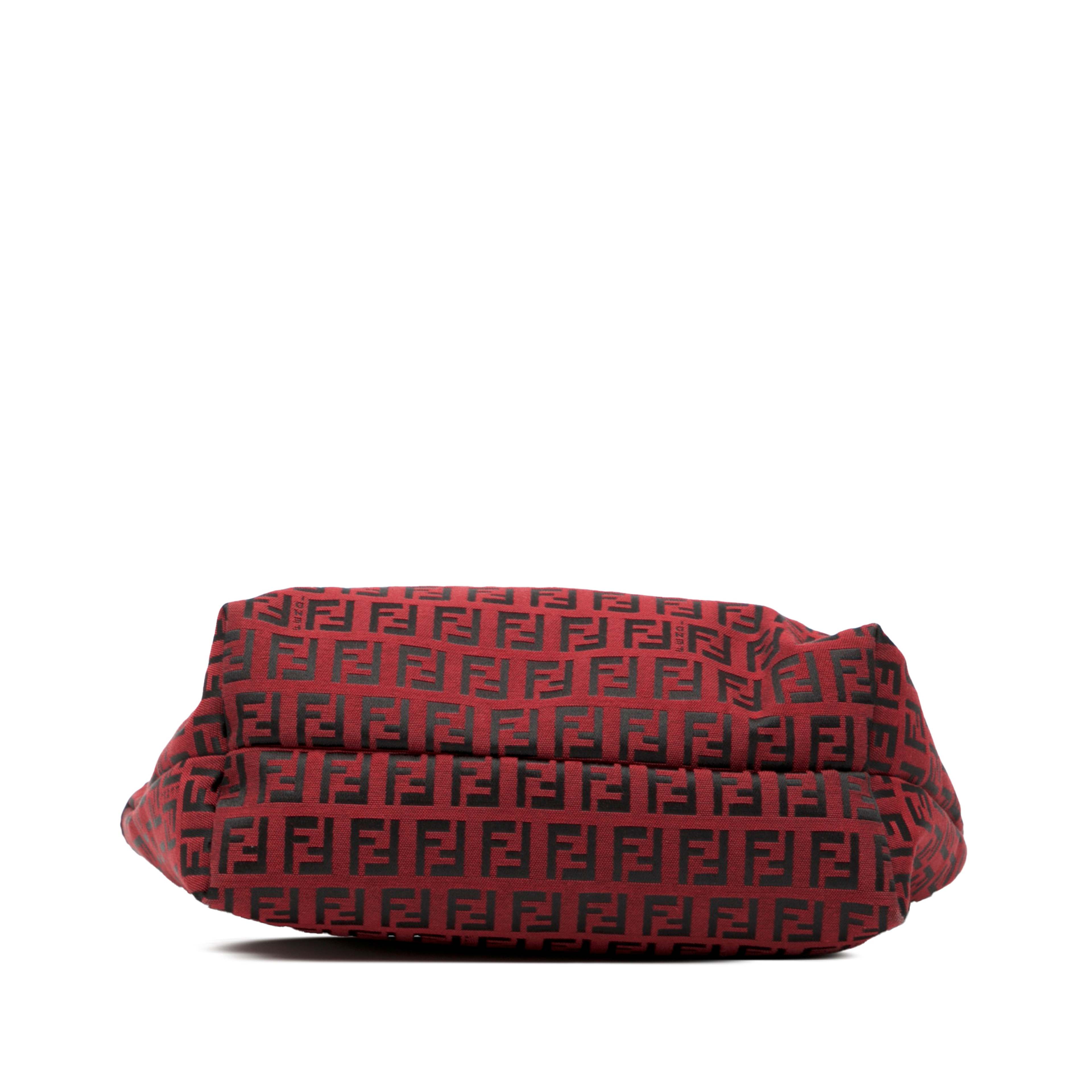 Fendi Zucchino Canvas Roll Tote, från Luxclusif, i färgen dark red. Klicka för att öppna bilden i stort format