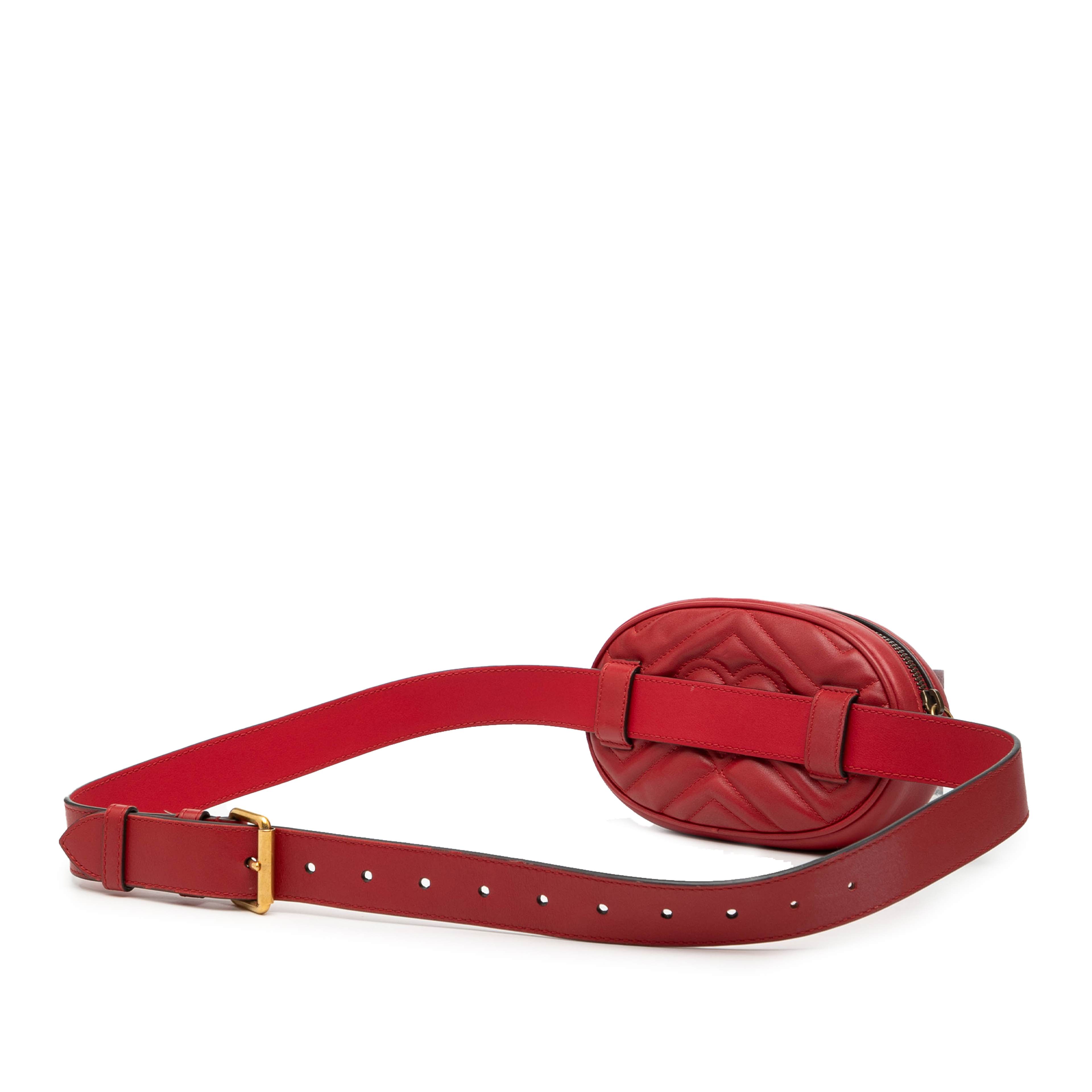 Gucci Gg Marmont Matelasse Leather Belt Bag, från Luxclusif, i färgen red. Klicka för att öppna bilden i stort format