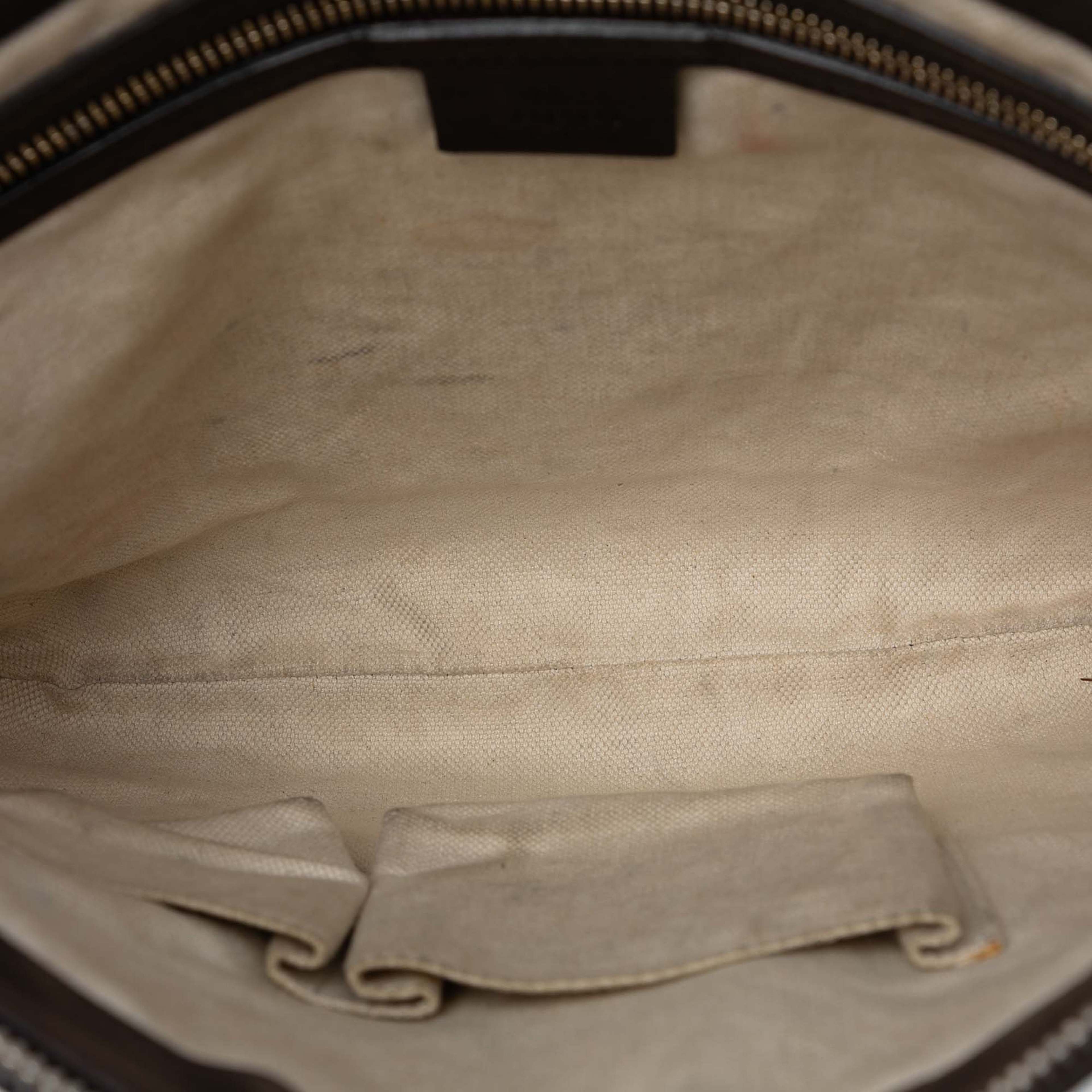 Gucci Guccissima Mayfair Crossbody, från Luxclusif, i färgen dark brown. Klicka för att öppna bilden i stort format