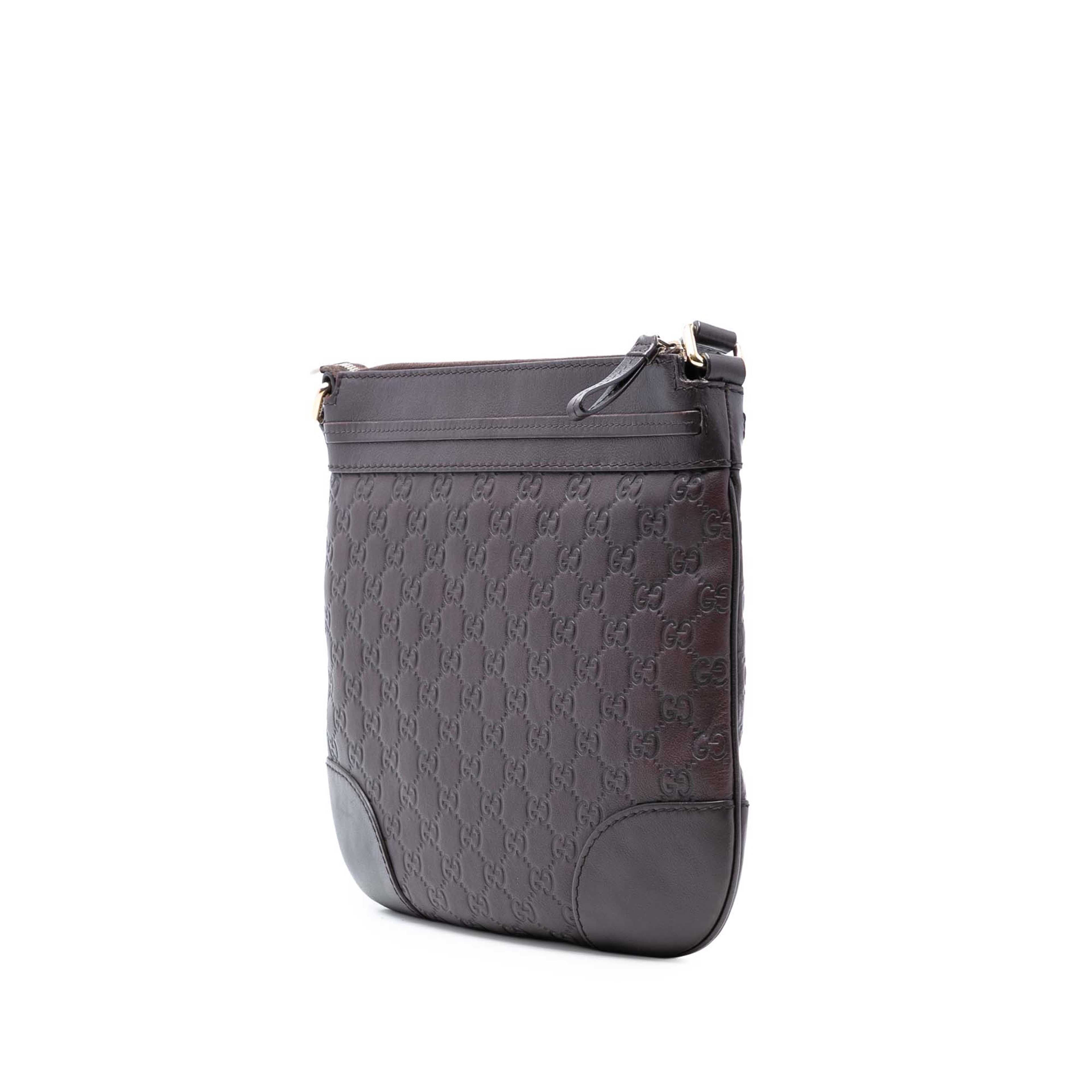 Gucci Guccissima Mayfair Crossbody, från Luxclusif, i färgen dark brown. Klicka för att öppna bilden i stort format