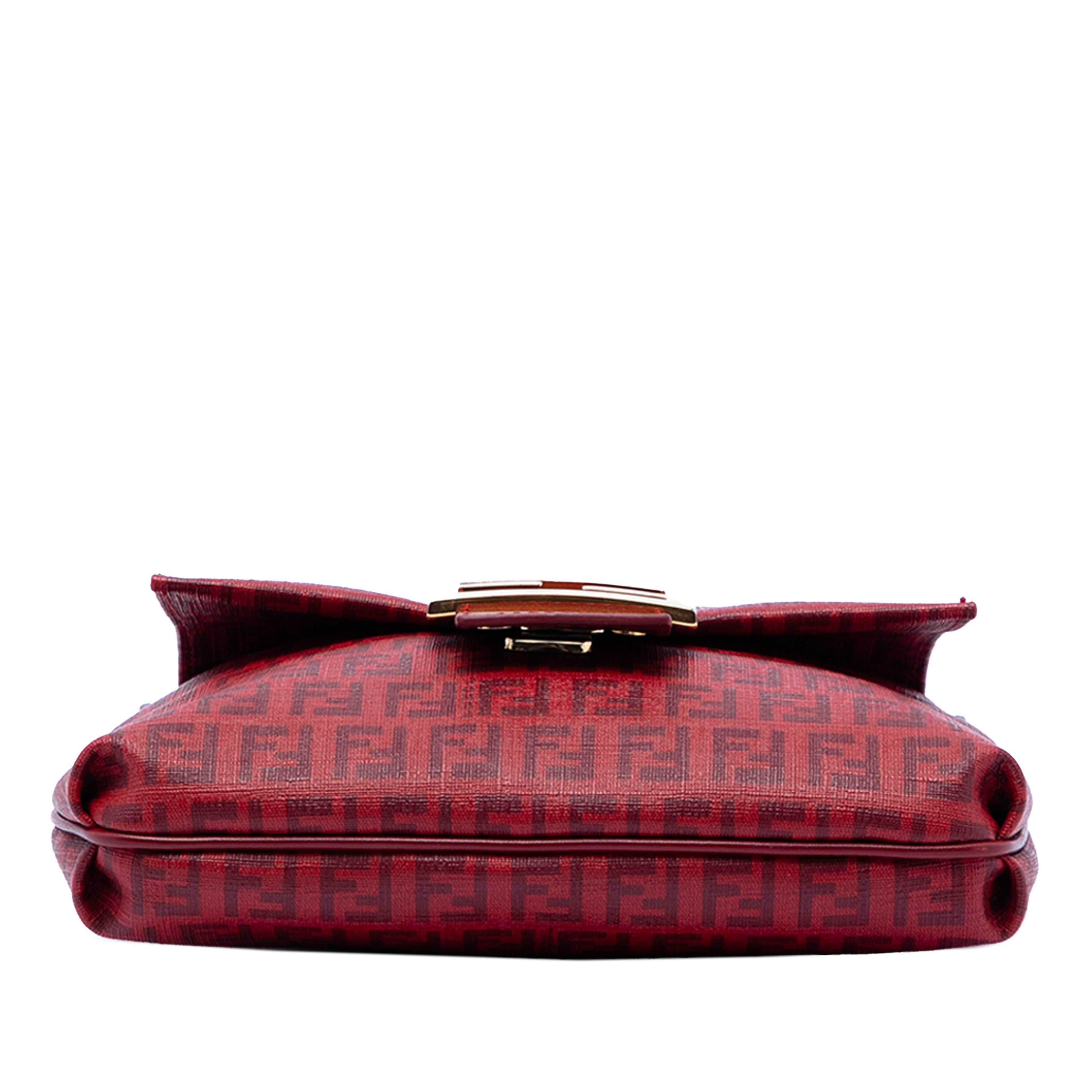 Fendi Zucchino Spalmati Crossbody, från Luxclusif, i färgen red. Klicka för att öppna bilden i stort format