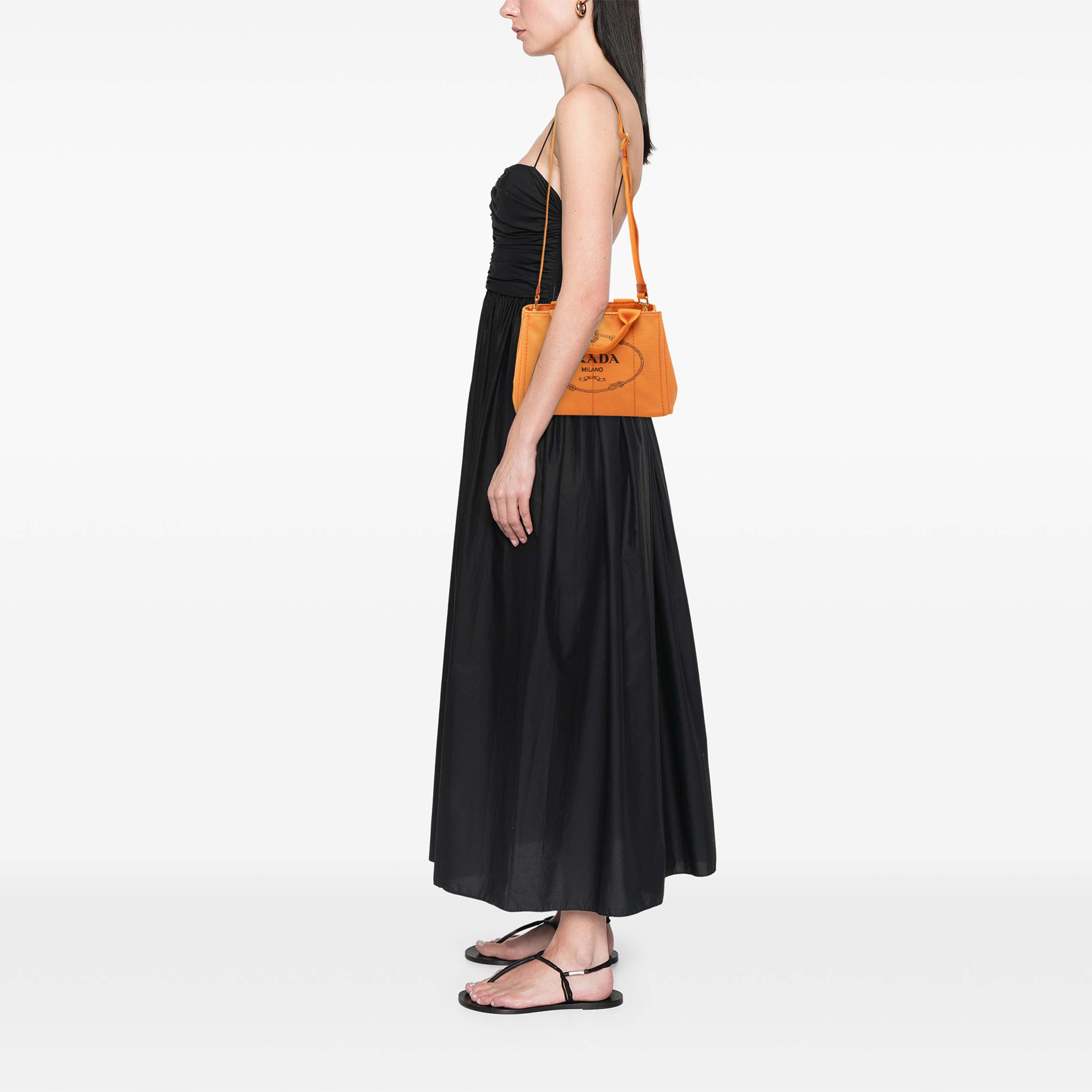 Prada Small Canvas Canapa Logo Satchel, från Luxclusif, i färgen orange. Klicka för att öppna bilden i stort format