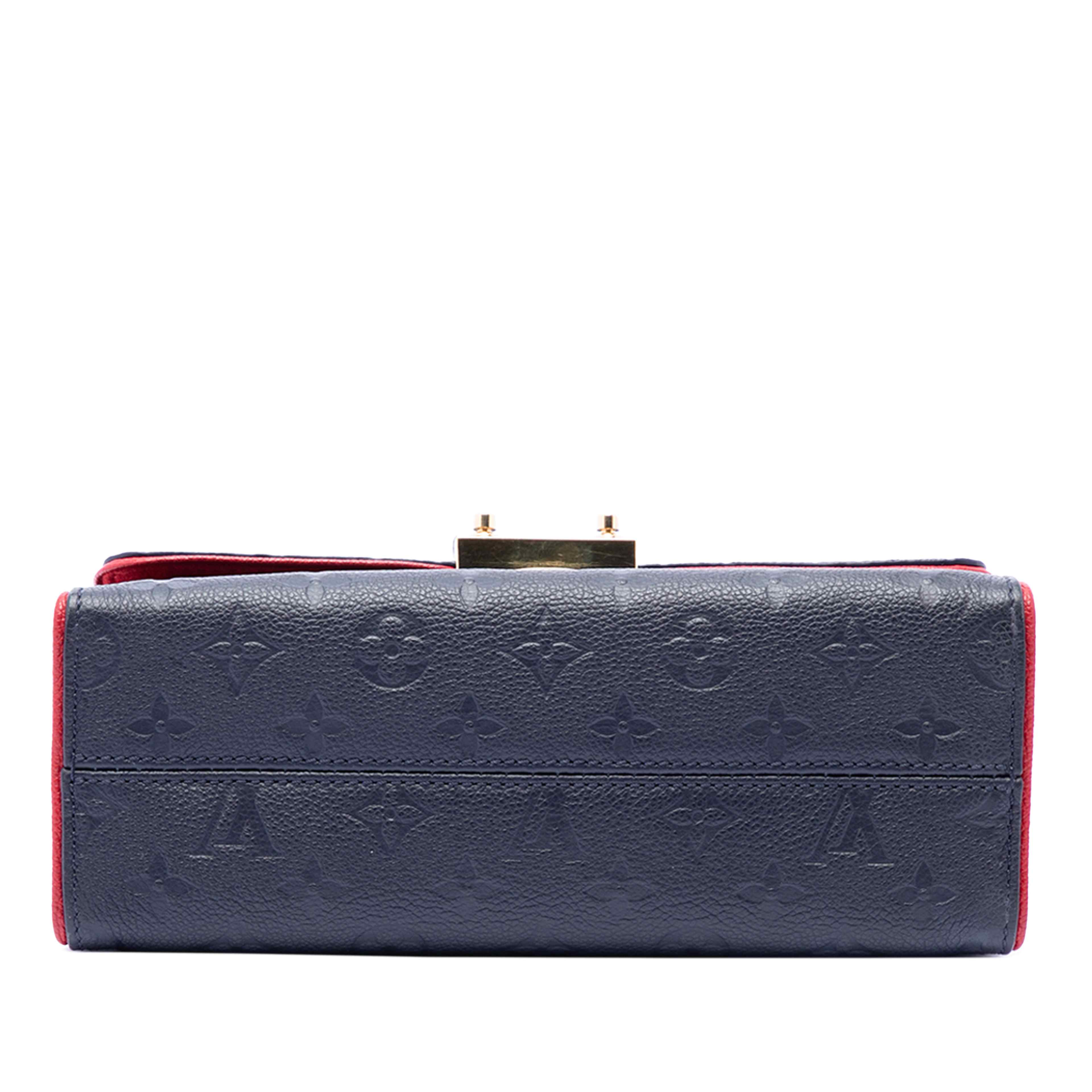 Louis Vuitton Monogram Empreinte Saint Sulpice Pm, från Luxclusif, i färgen blå. Klicka för att öppna bilden i stort format