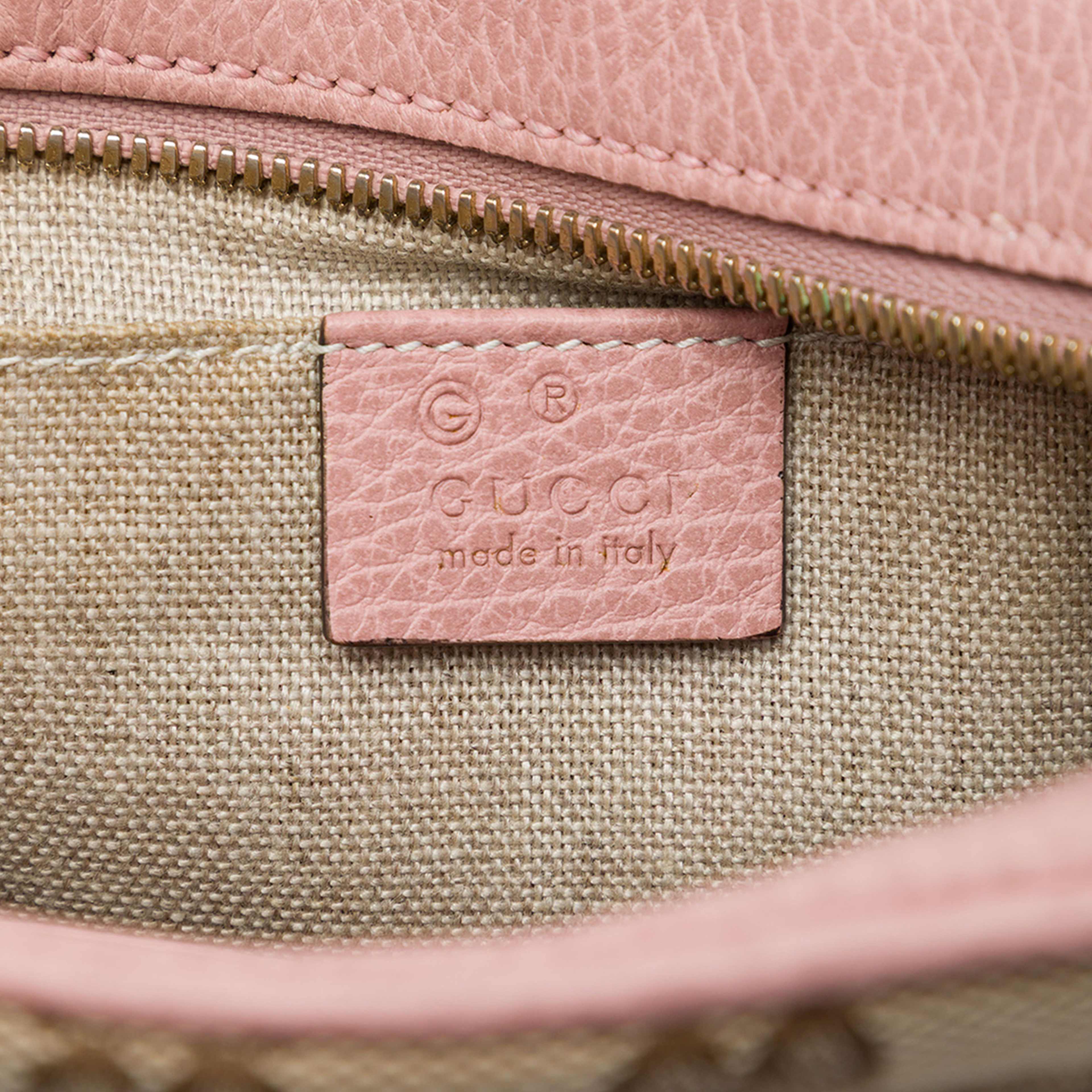 Gucci Gg Canvas Bree Crossbody, från Luxclusif, i färgen beige. Klicka för att öppna bilden i stort format
