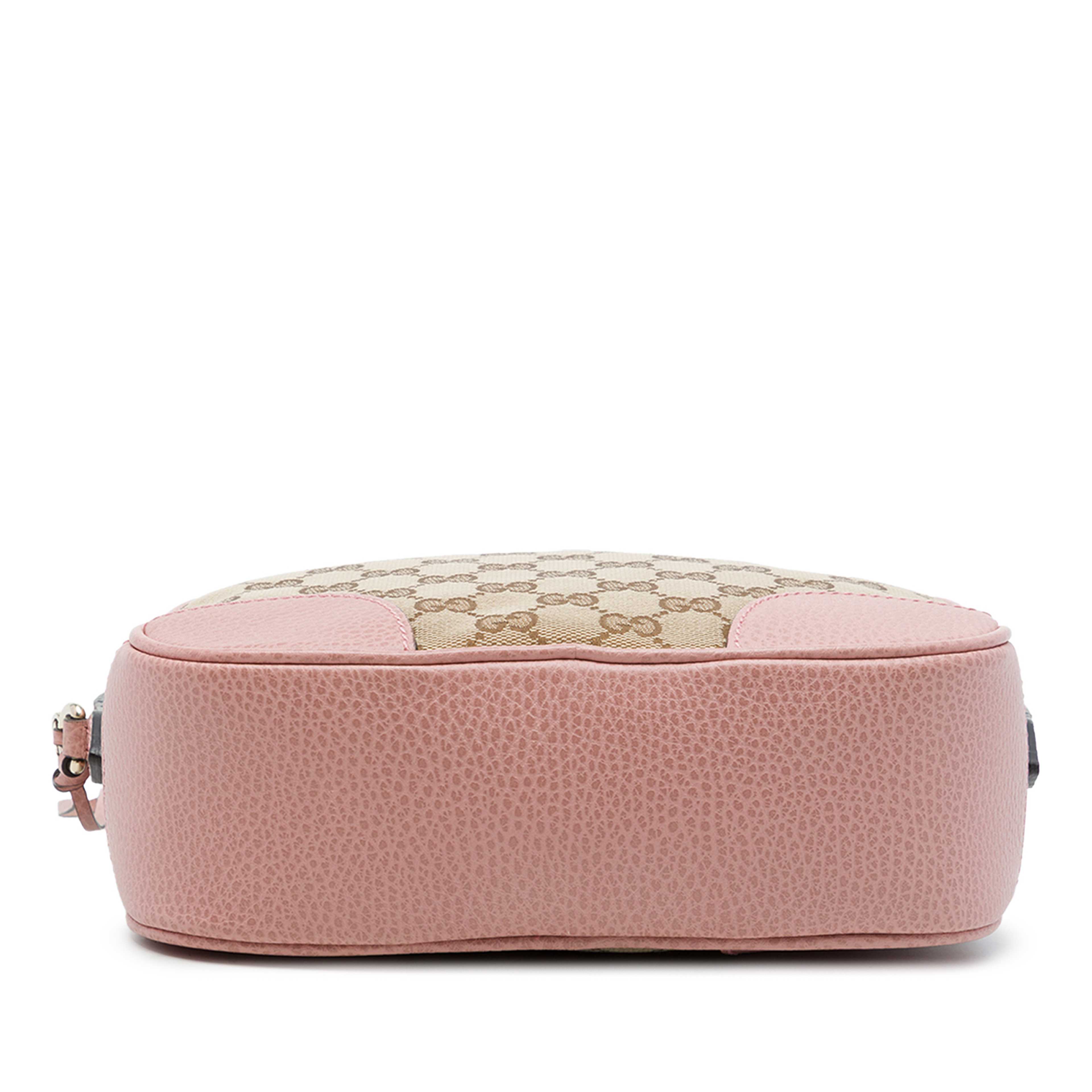 Gucci Gg Canvas Bree Crossbody, från Luxclusif, i färgen beige. Klicka för att öppna bilden i stort format