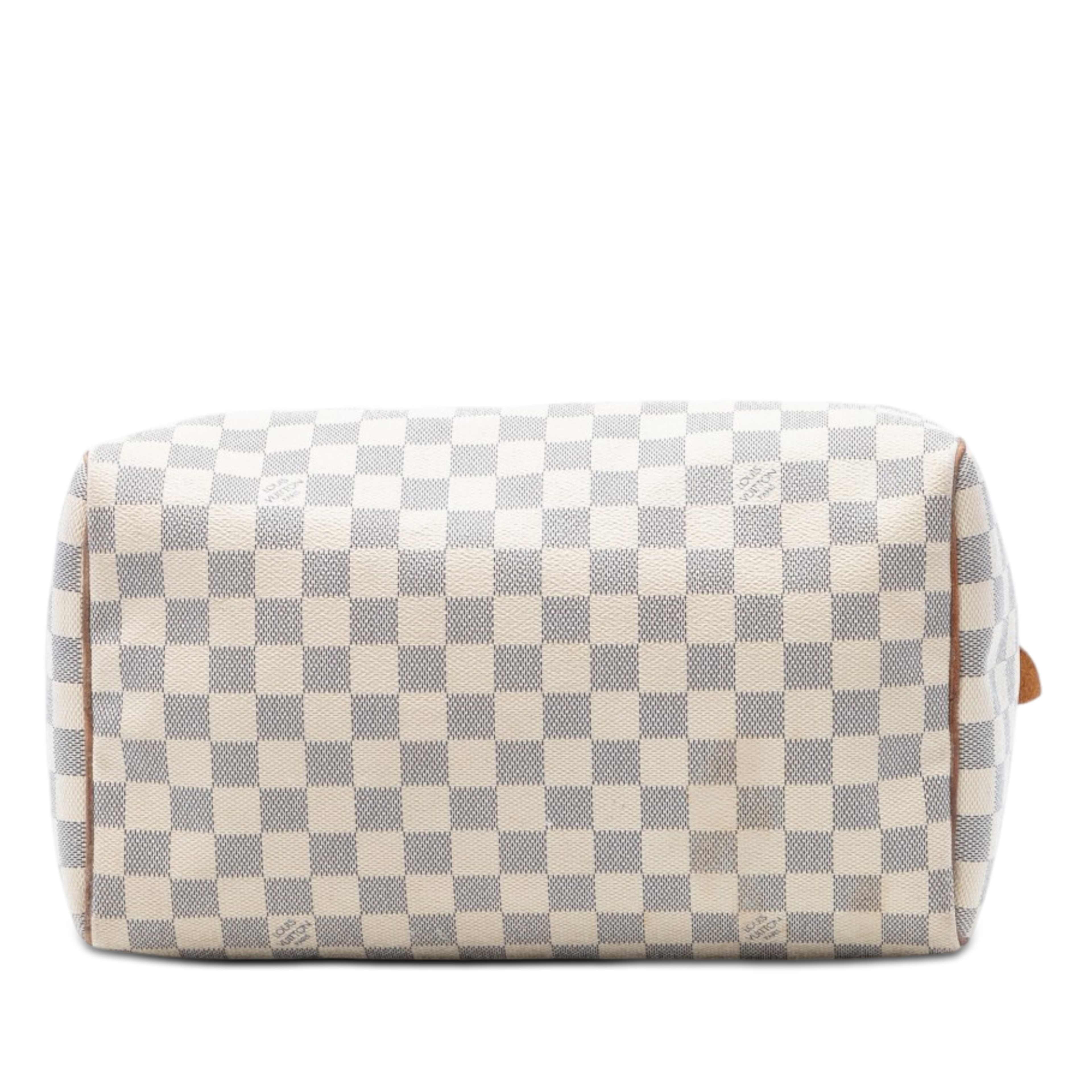 Louis Vuitton Damier Azur Speedy 30, från Luxclusif, i färgen white. Klicka för att öppna bilden i stort format