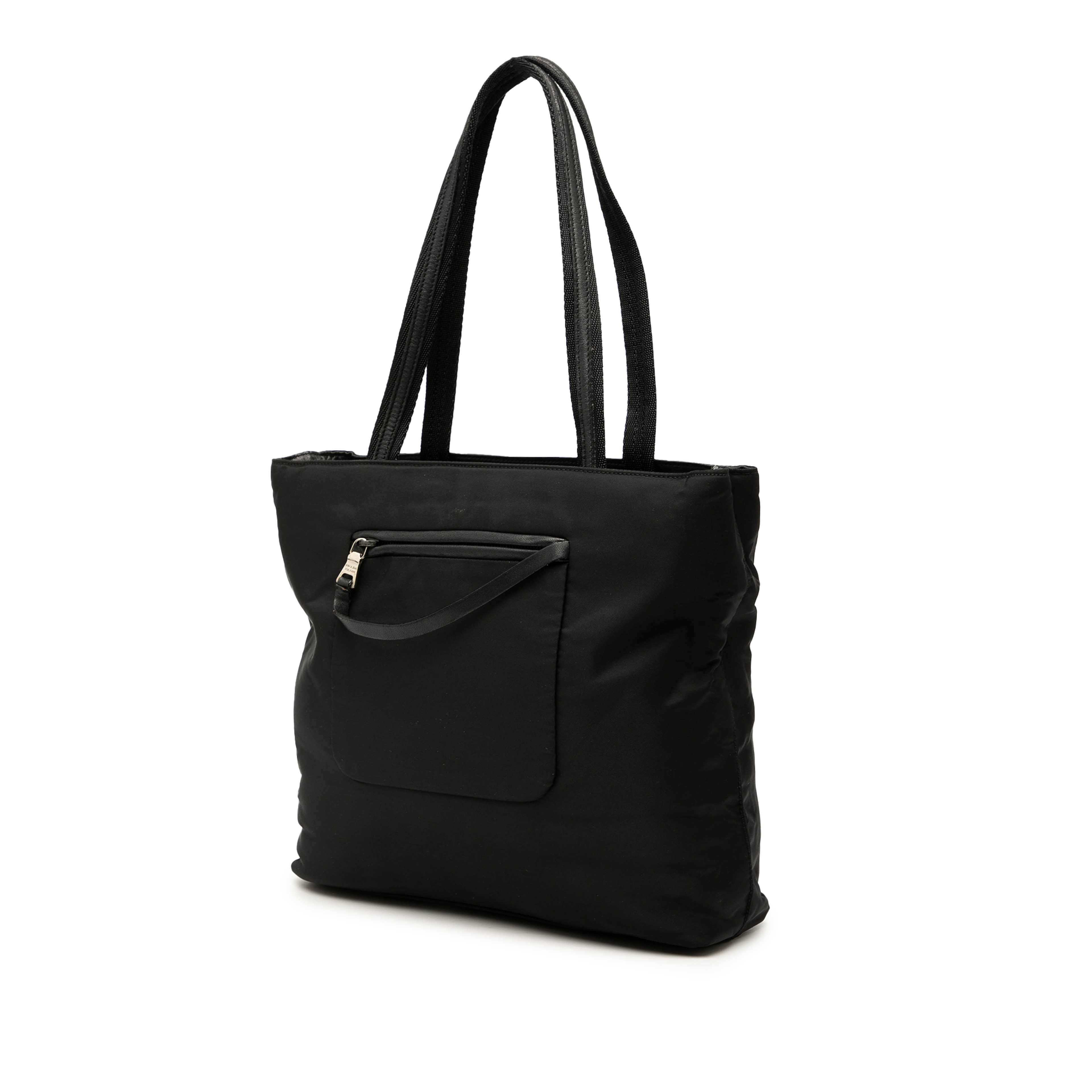 Prada Tessuto Tote, från Luxclusif, i färgen black. Klicka för att öppna bilden i stort format