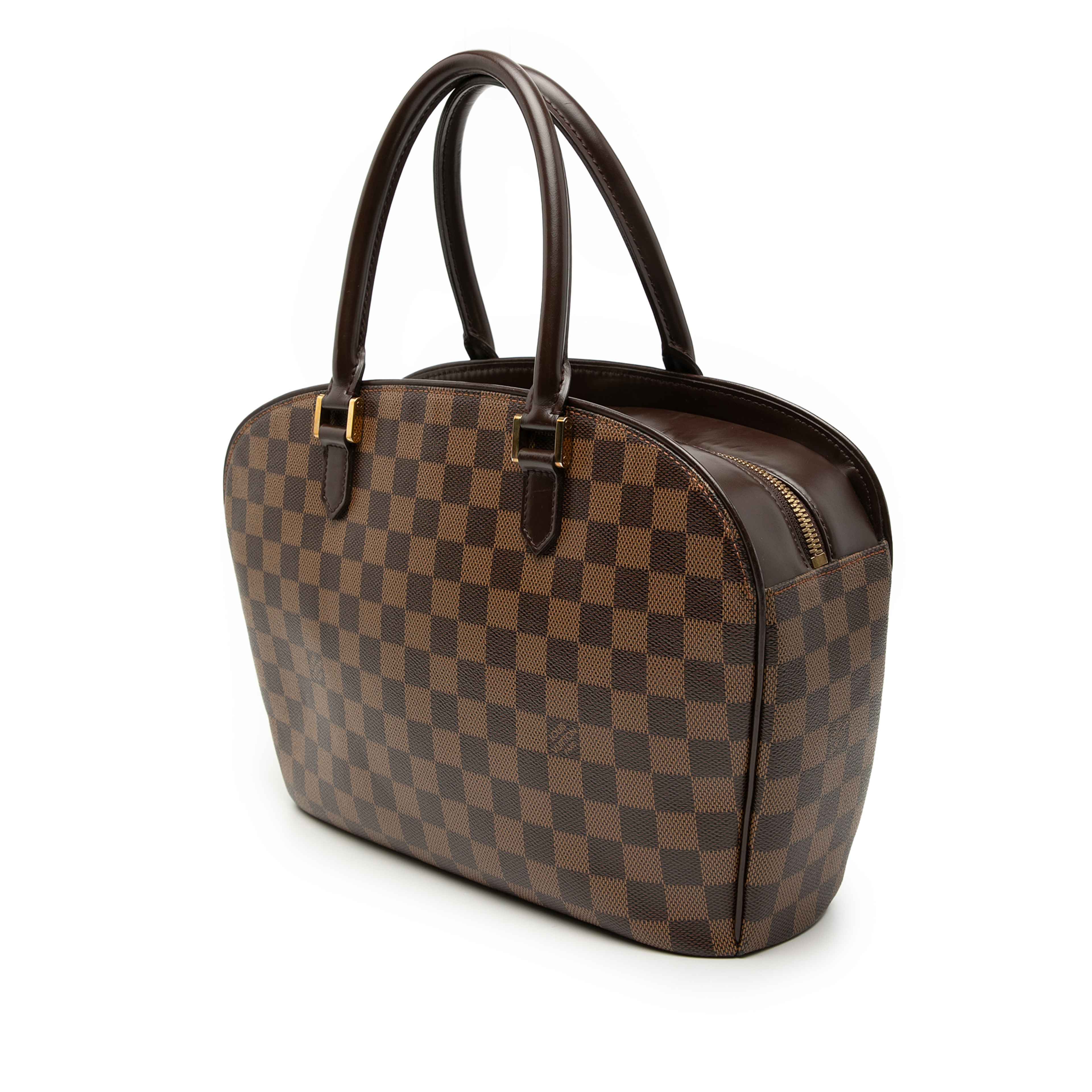 Louis Vuitton Damier Ebene Sarria Horizontal, från Luxclusif, i färgen brun. Klicka för att öppna bilden i stort format