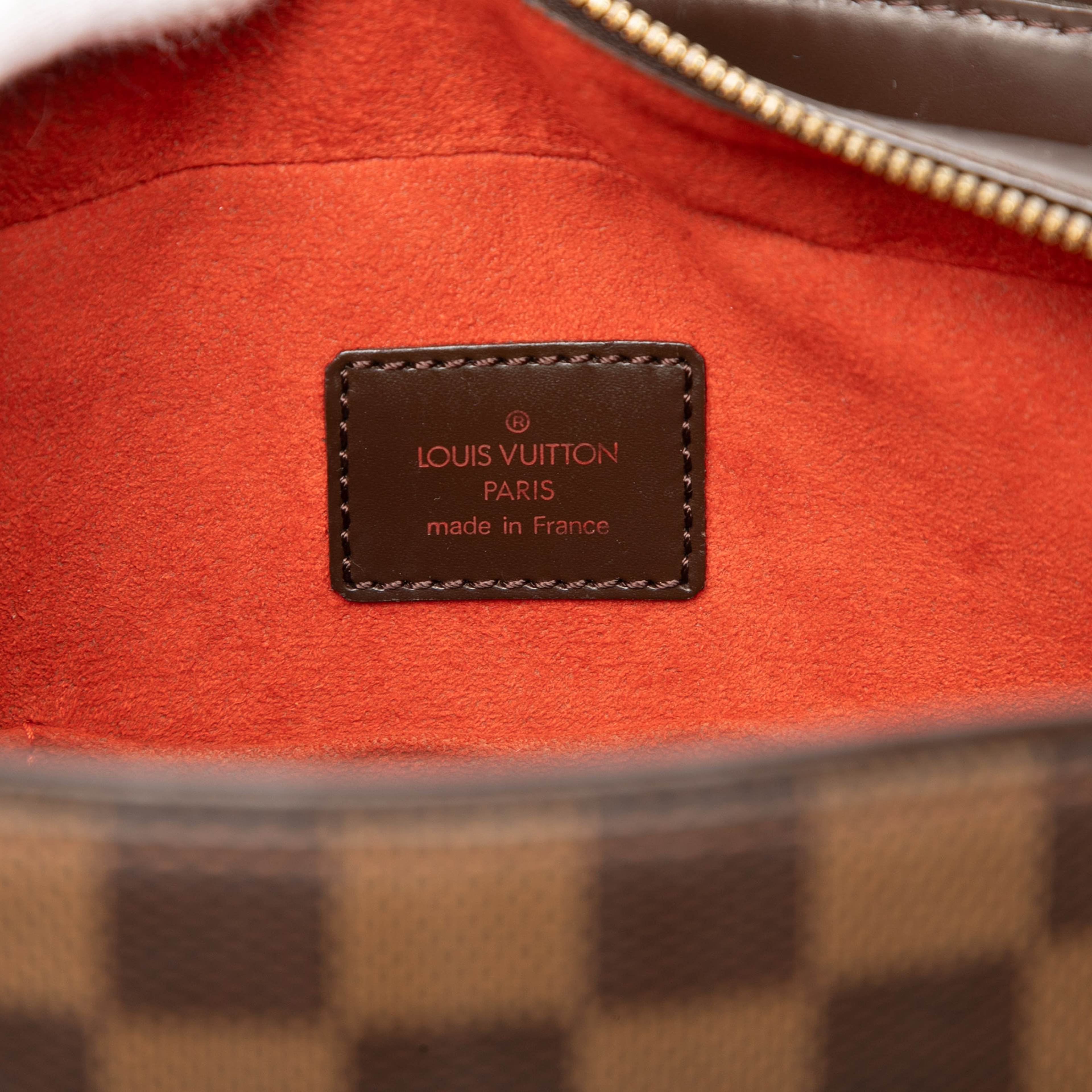 Louis Vuitton Damier Ebene Sarria Horizontal, från Luxclusif, i färgen brown. Klicka för att öppna bilden i stort format