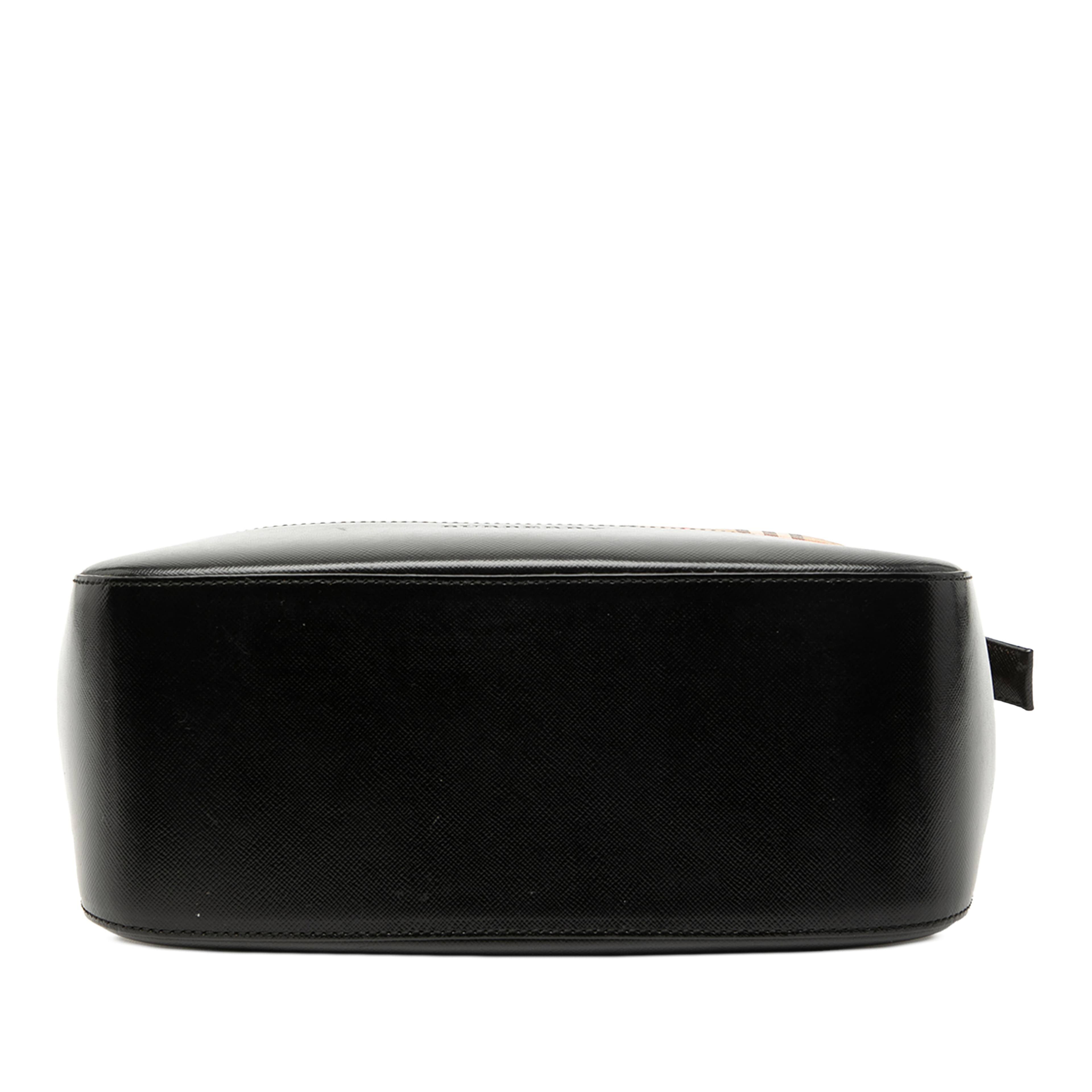 Burberry Haymarket Check Canvas Handbag, från Luxclusif, i färgen beige. Klicka för att öppna bilden i stort format