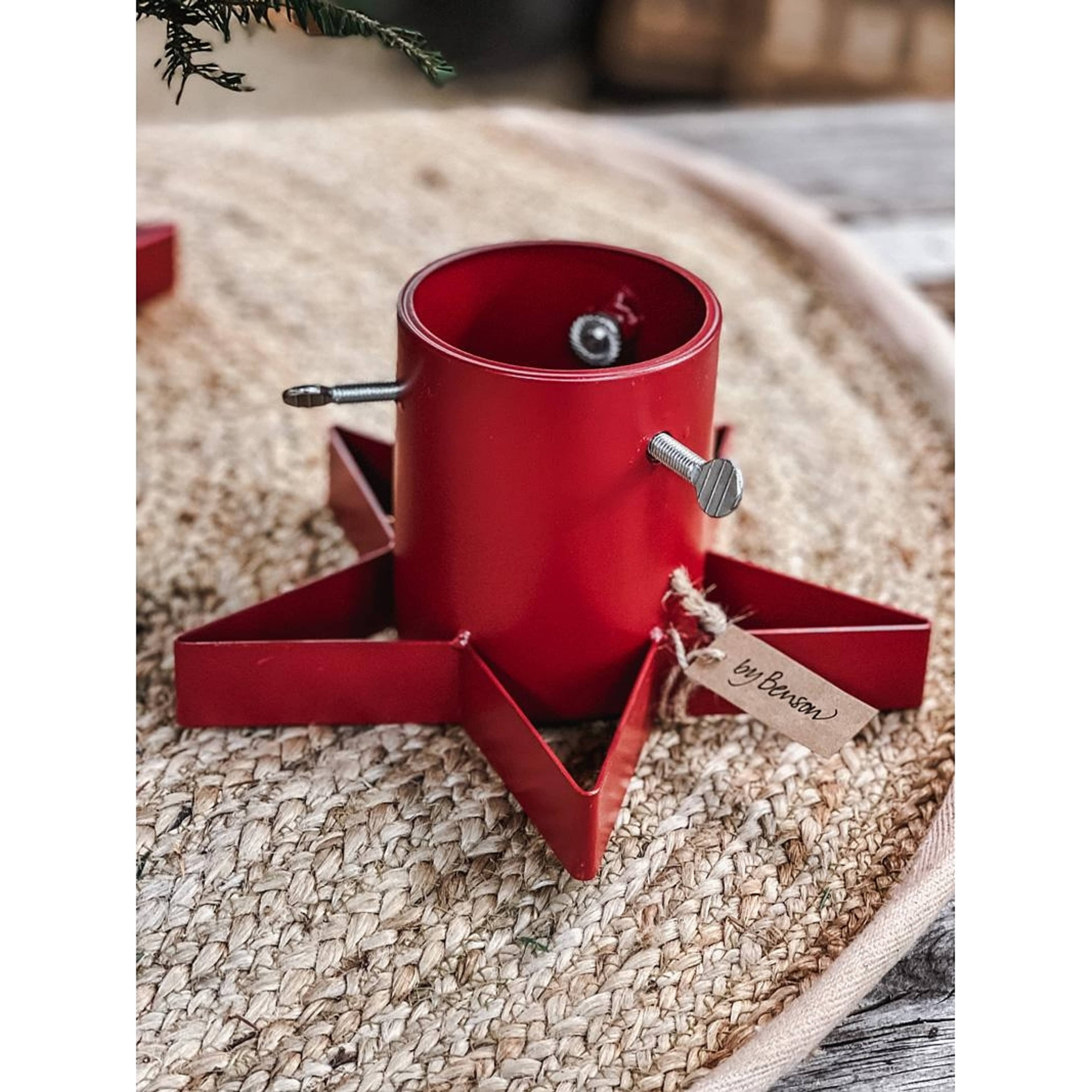 Julgransfot Stand Mini, från by Benson, i färgen röd. Klicka för att öppna bilden i stort format
