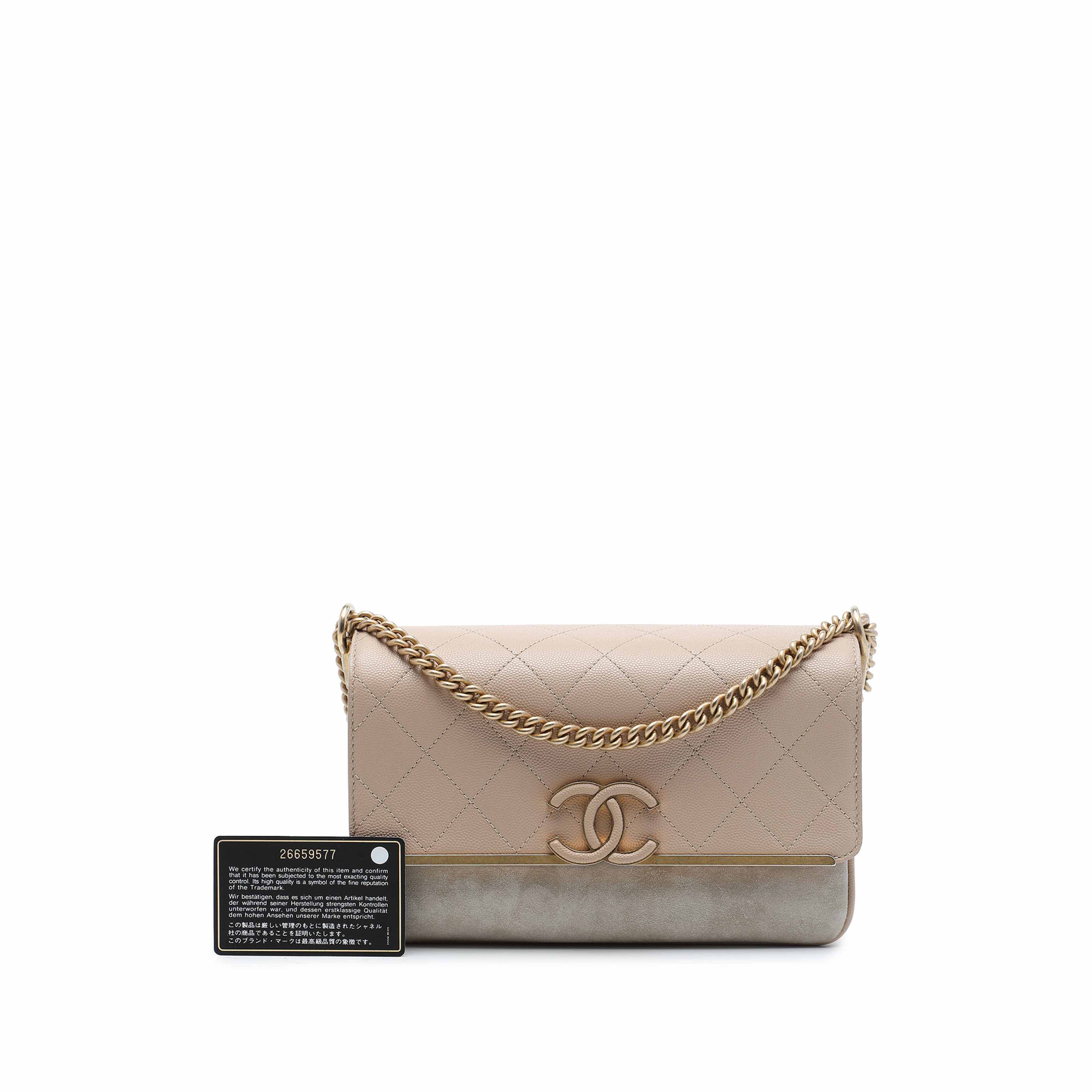 Chanel Small Cc Stitched Caviar And Suede Lady Coco Flap, från Luxclusif, i färgen beige. Klicka för att öppna bilden i stort format