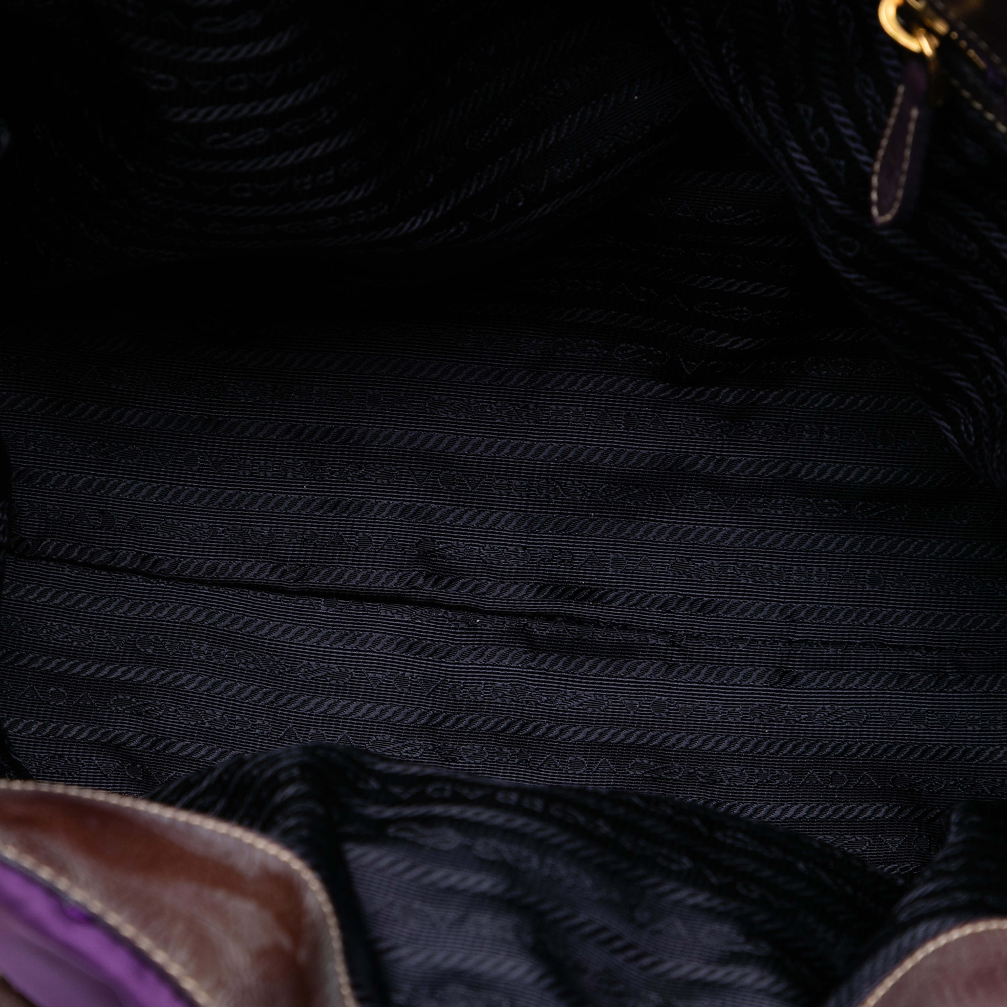 Prada Tessuto Pietre Jeweled Tote, från Luxclusif, i färgen purple. Klicka för att öppna bilden i stort format