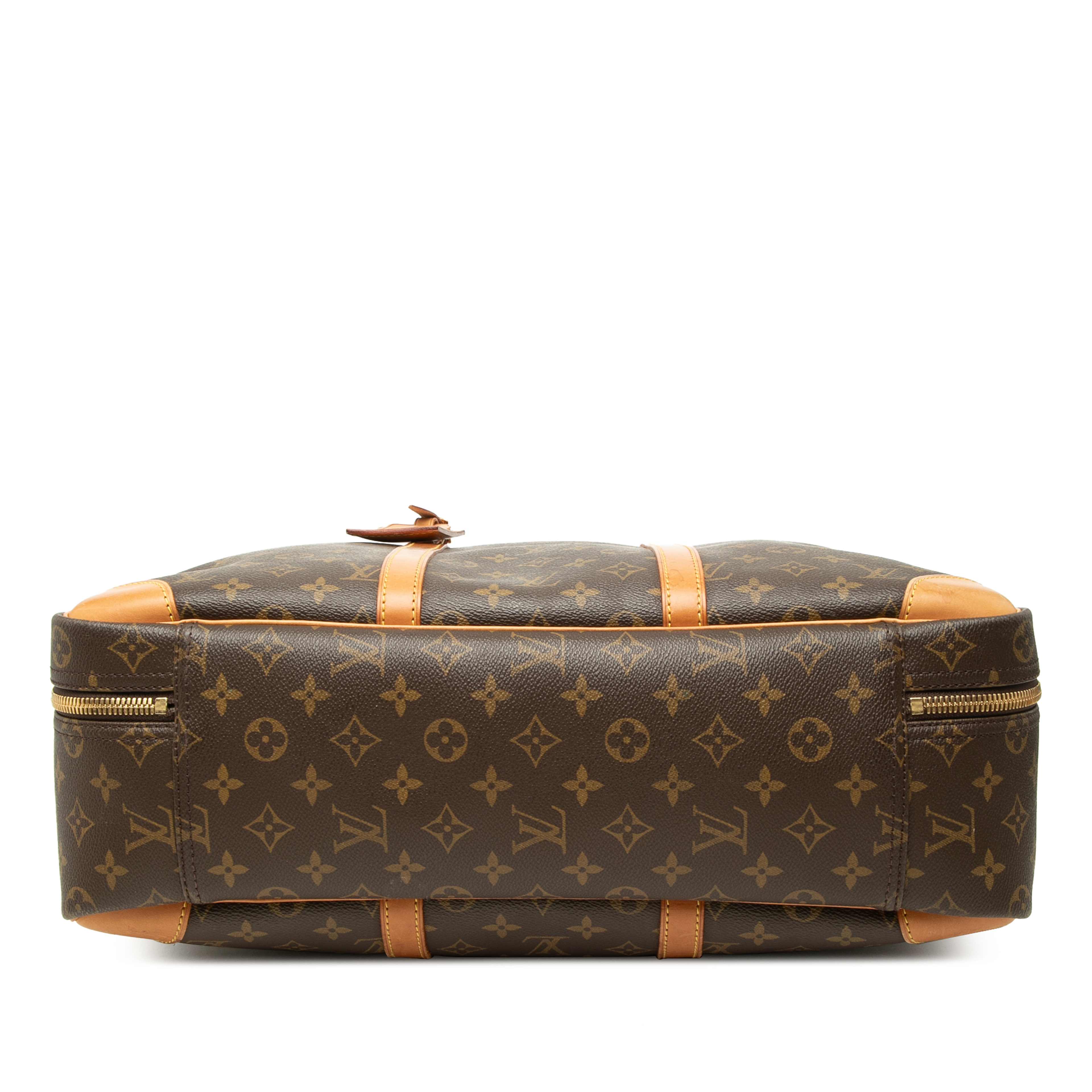 Louis Vuitton Monogram Sirius 45, från Luxclusif, i färgen brun. Klicka för att öppna bilden i stort format