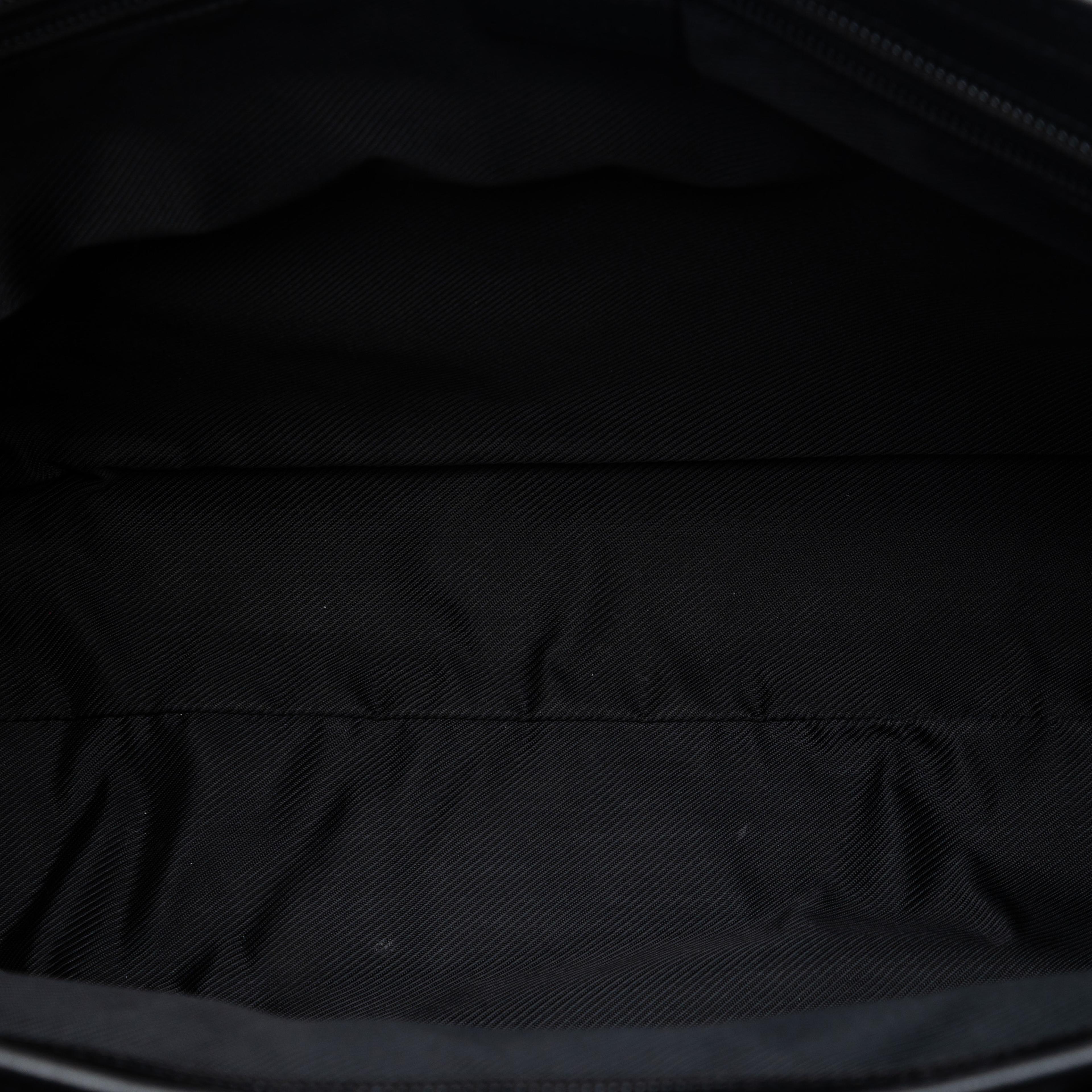 Gucci Gg Canvas Tote, från Luxclusif, i färgen black. Klicka för att öppna bilden i stort format