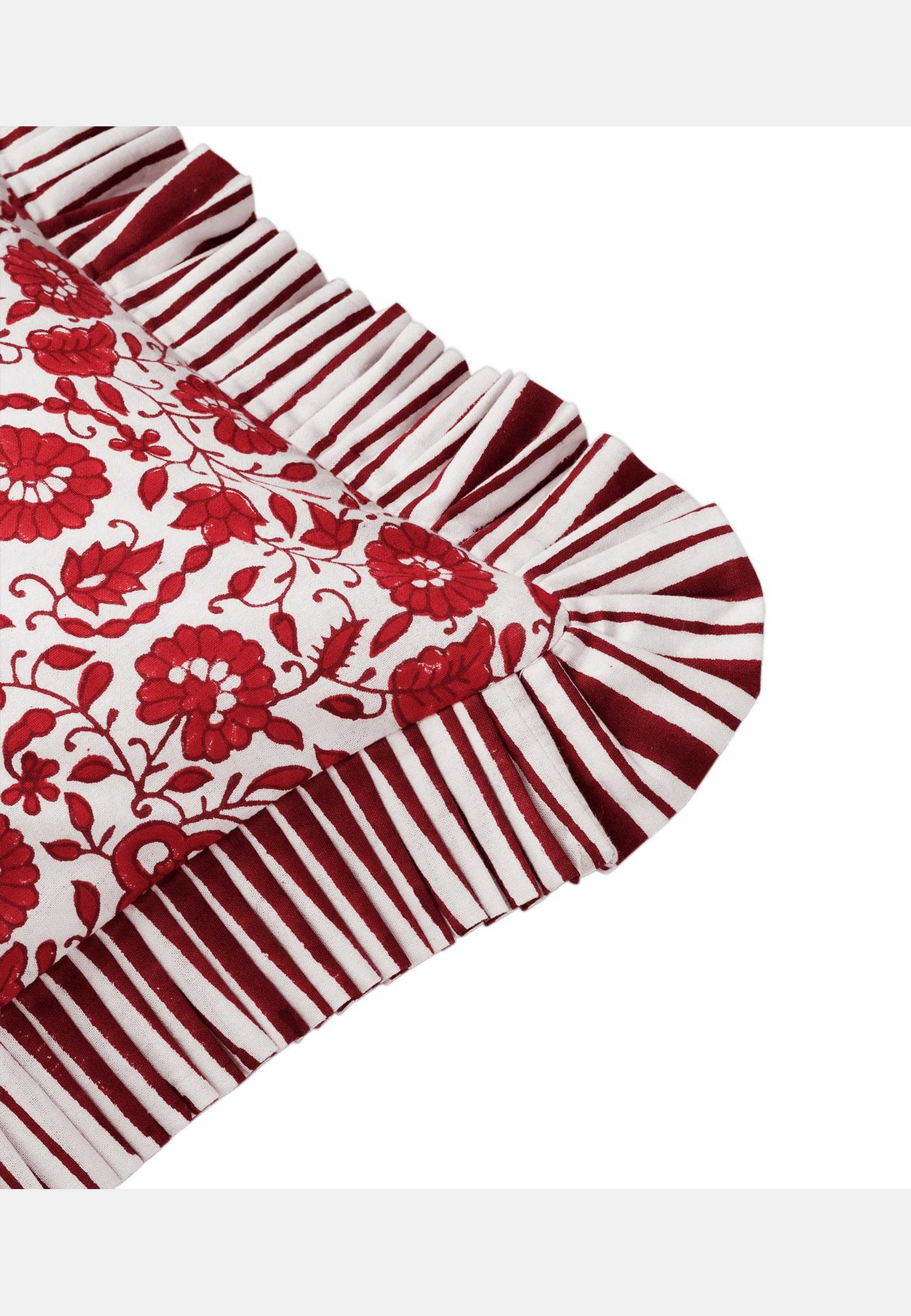 Damson Kuddfodral - 30x40 Cm, från Pick A Poppy, i färgen burgundy. Klicka för att öppna bilden i stort format