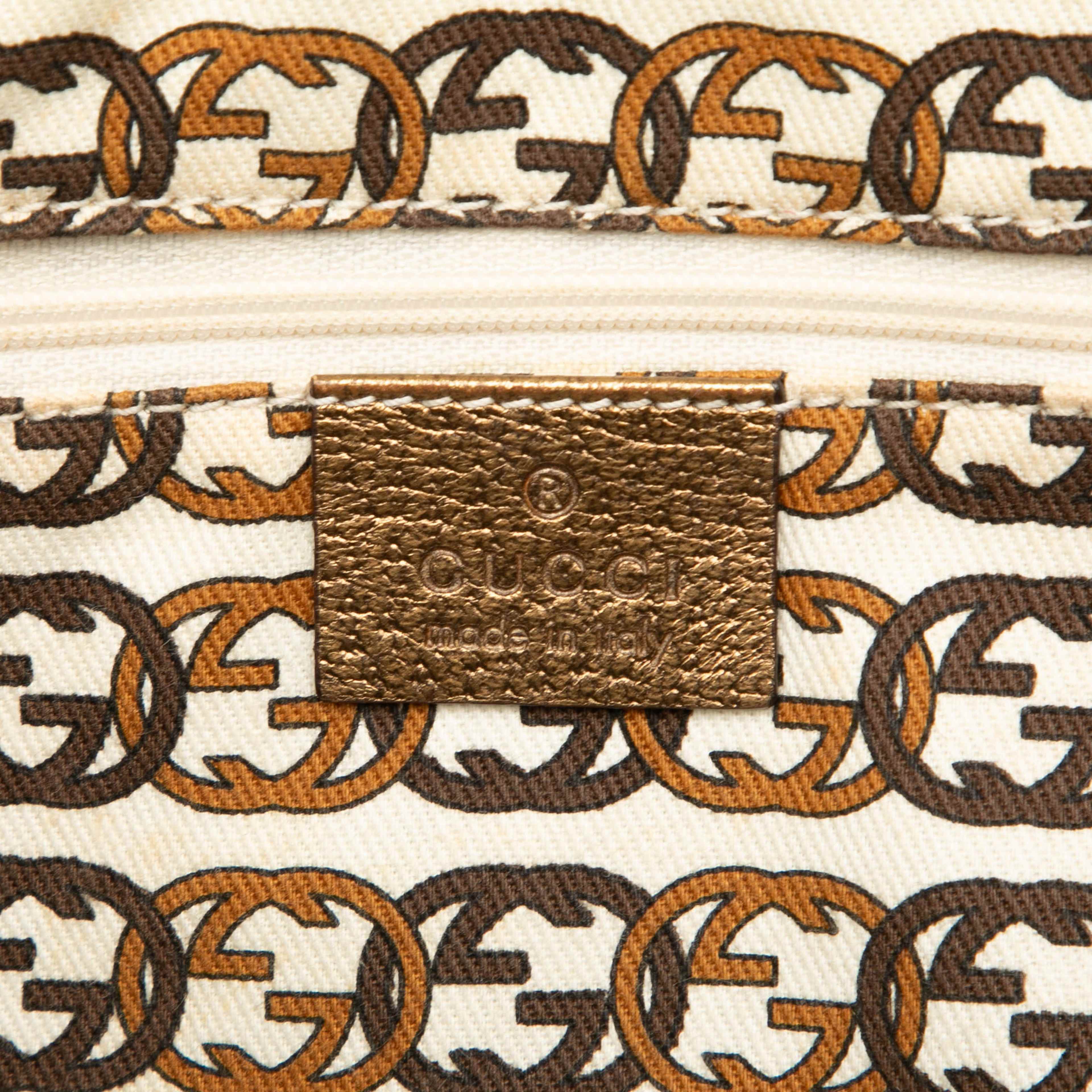 Gucci Gg Canvas Princy Shoulder Bag, från Luxclusif, i färgen guld. Klicka för att öppna bilden i stort format