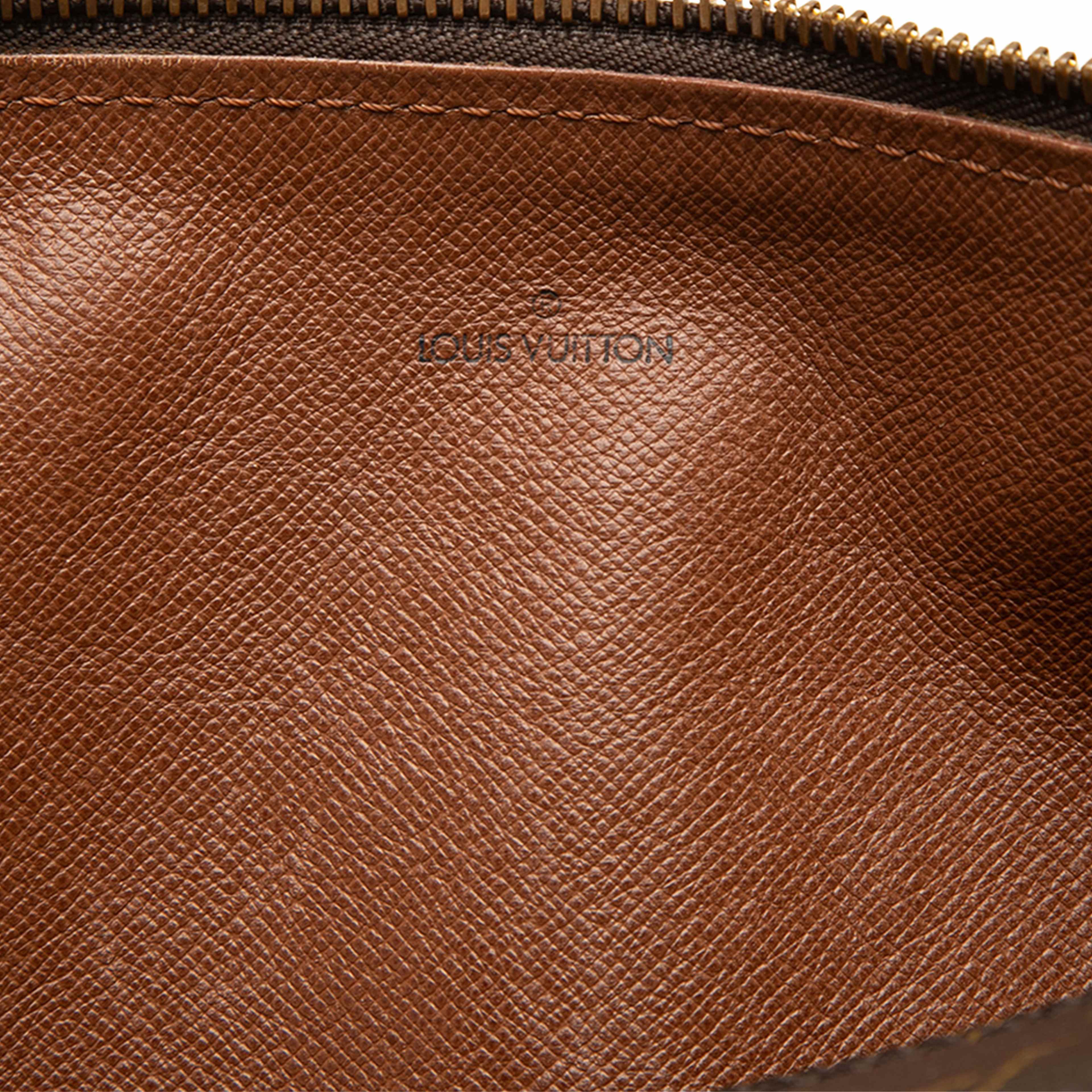Louis Vuitton Monogram Papillon 30, från Luxclusif, i färgen brun. Klicka för att öppna bilden i stort format