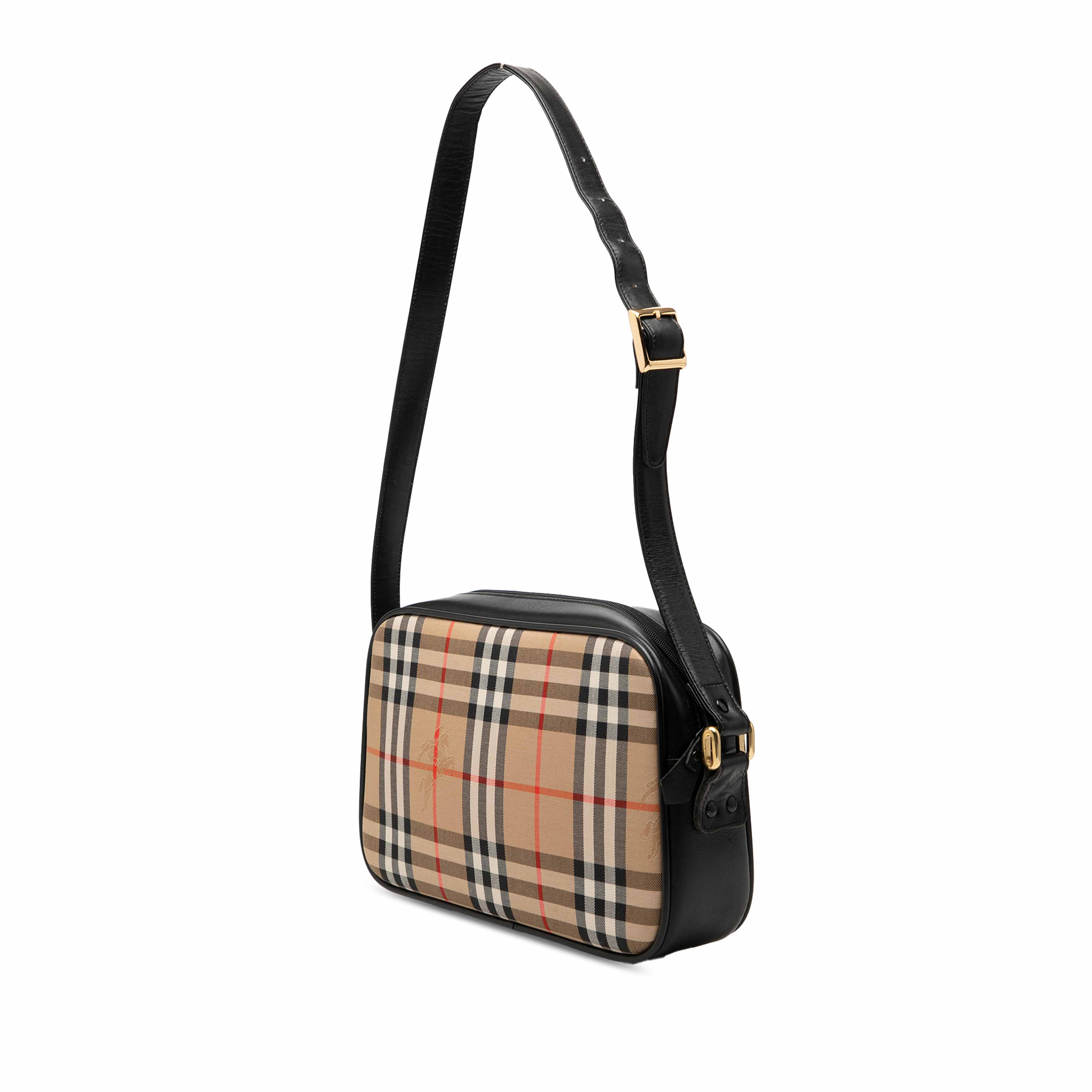 Burberry Haymarket Check Canvas Camera Bag, från Luxclusif, i färgen svart. Klicka för att öppna bilden i stort format