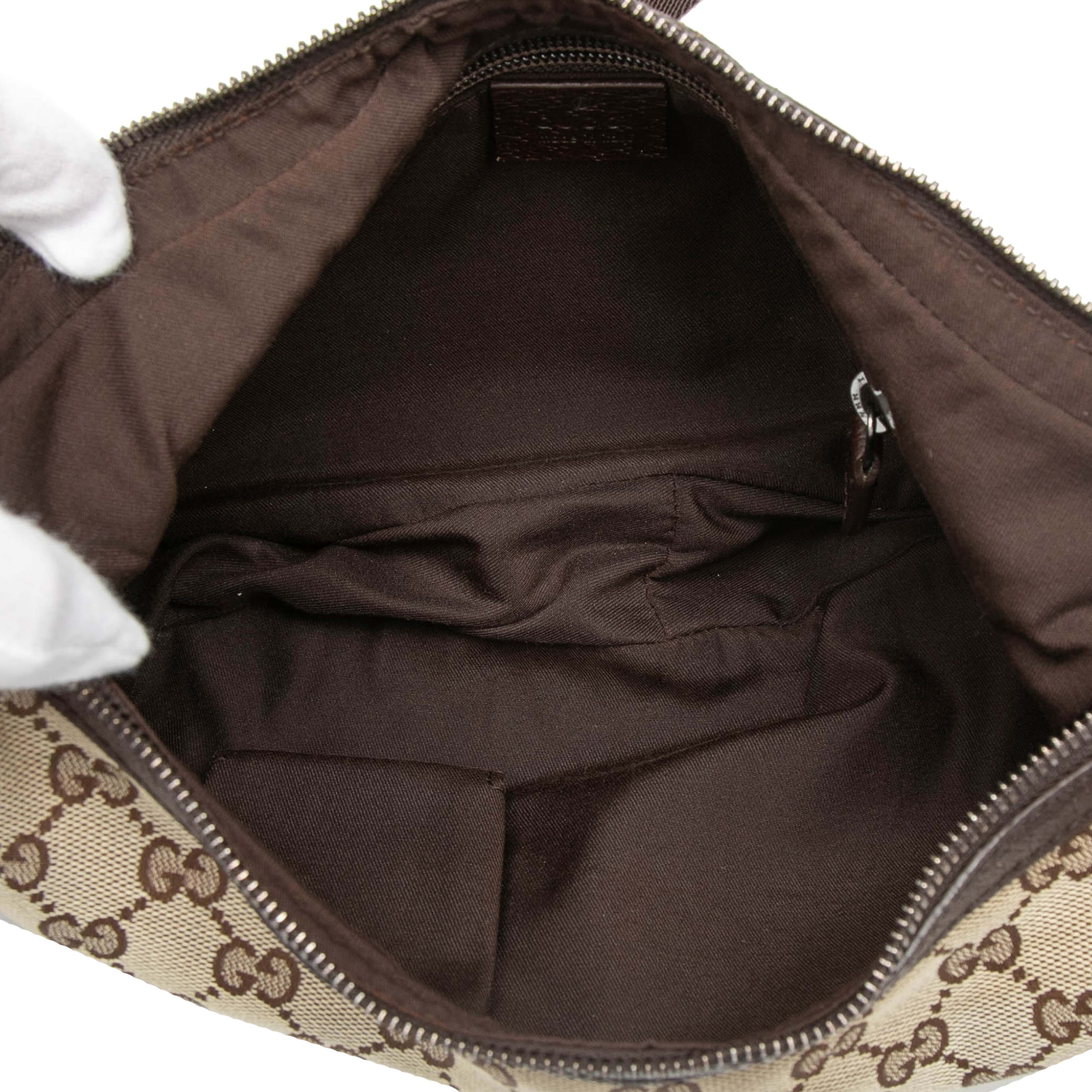 Gucci Gg Canvas Crossbody, från Luxclusif, i färgen beige. Klicka för att öppna bilden i stort format