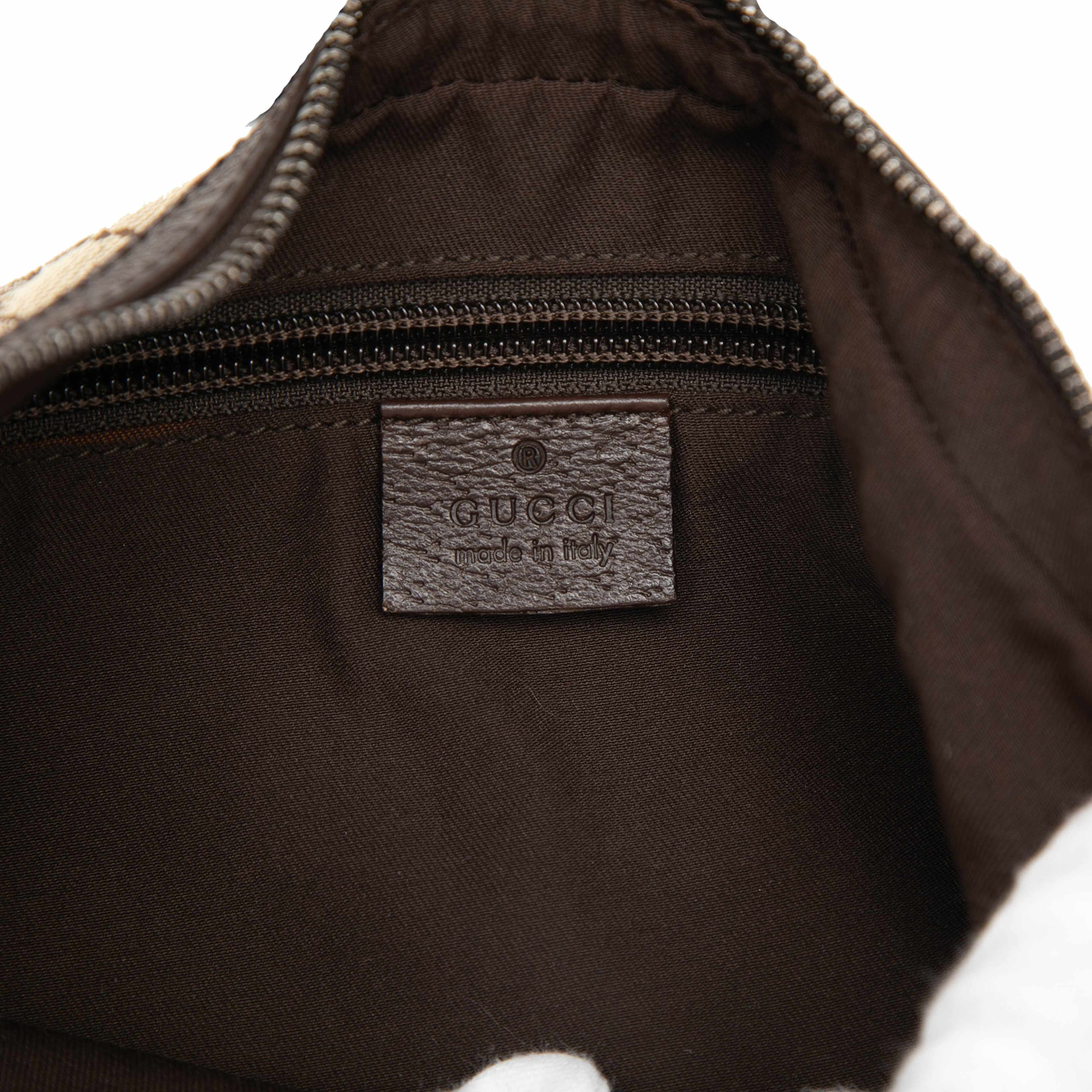 Gucci Gg Canvas Crossbody, från Luxclusif, i färgen beige. Klicka för att öppna bilden i stort format