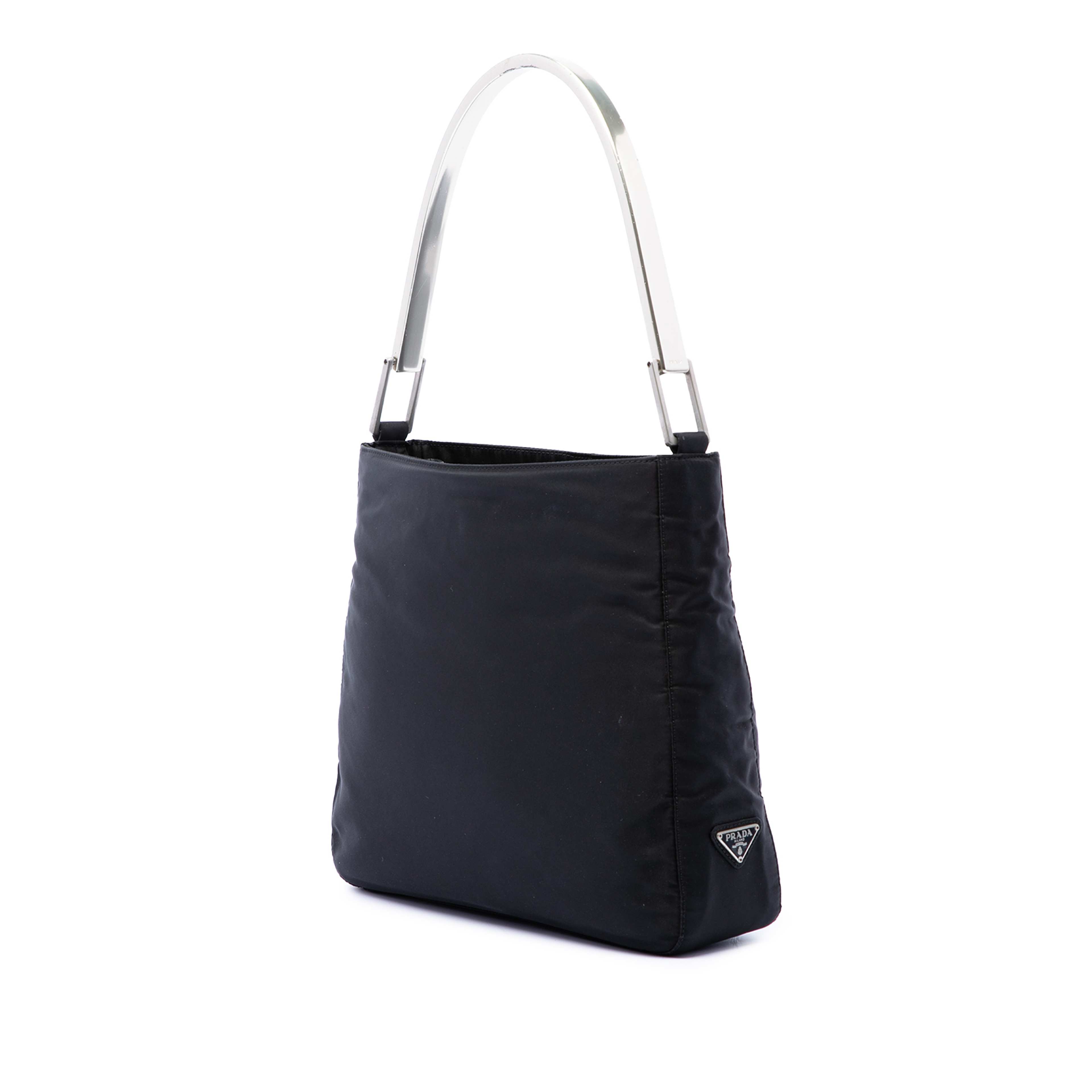 Prada Tessuto Metal Handle Bag, från Luxclusif, i färgen svart. Klicka för att öppna bilden i stort format