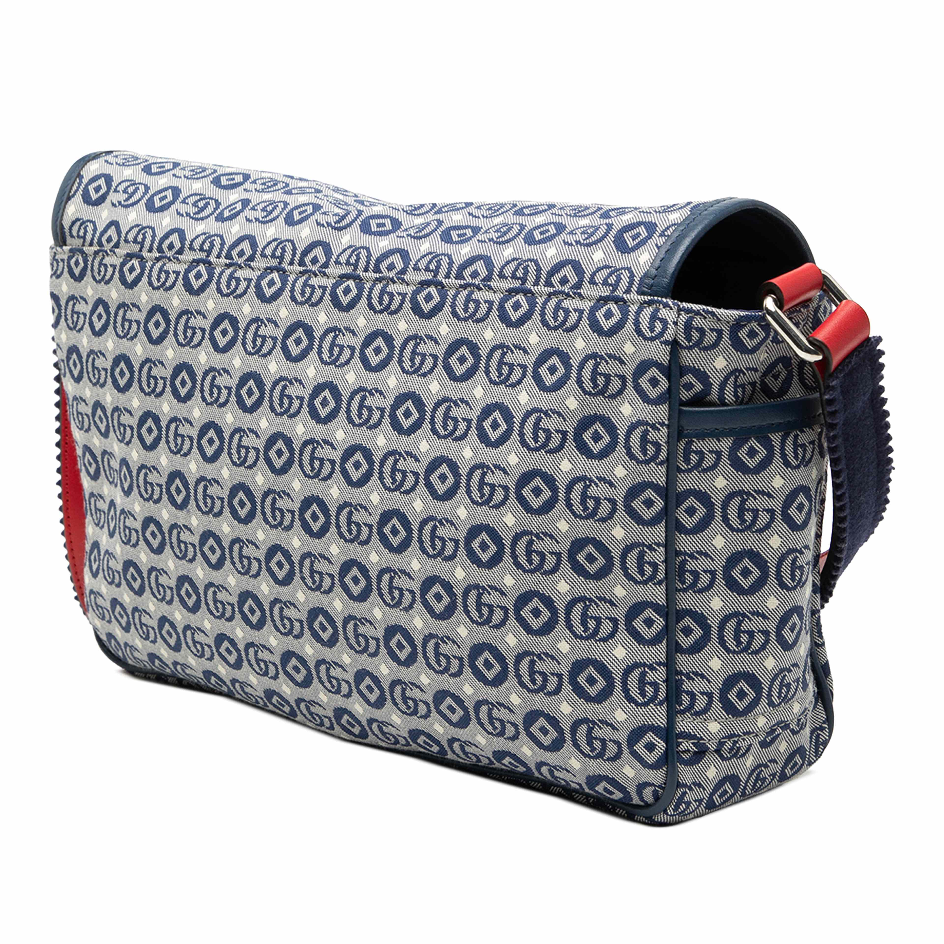Gucci Kids Gg Canvas Star Messenger Bag, från Luxclusif, i färgen blå. Klicka för att öppna bilden i stort format