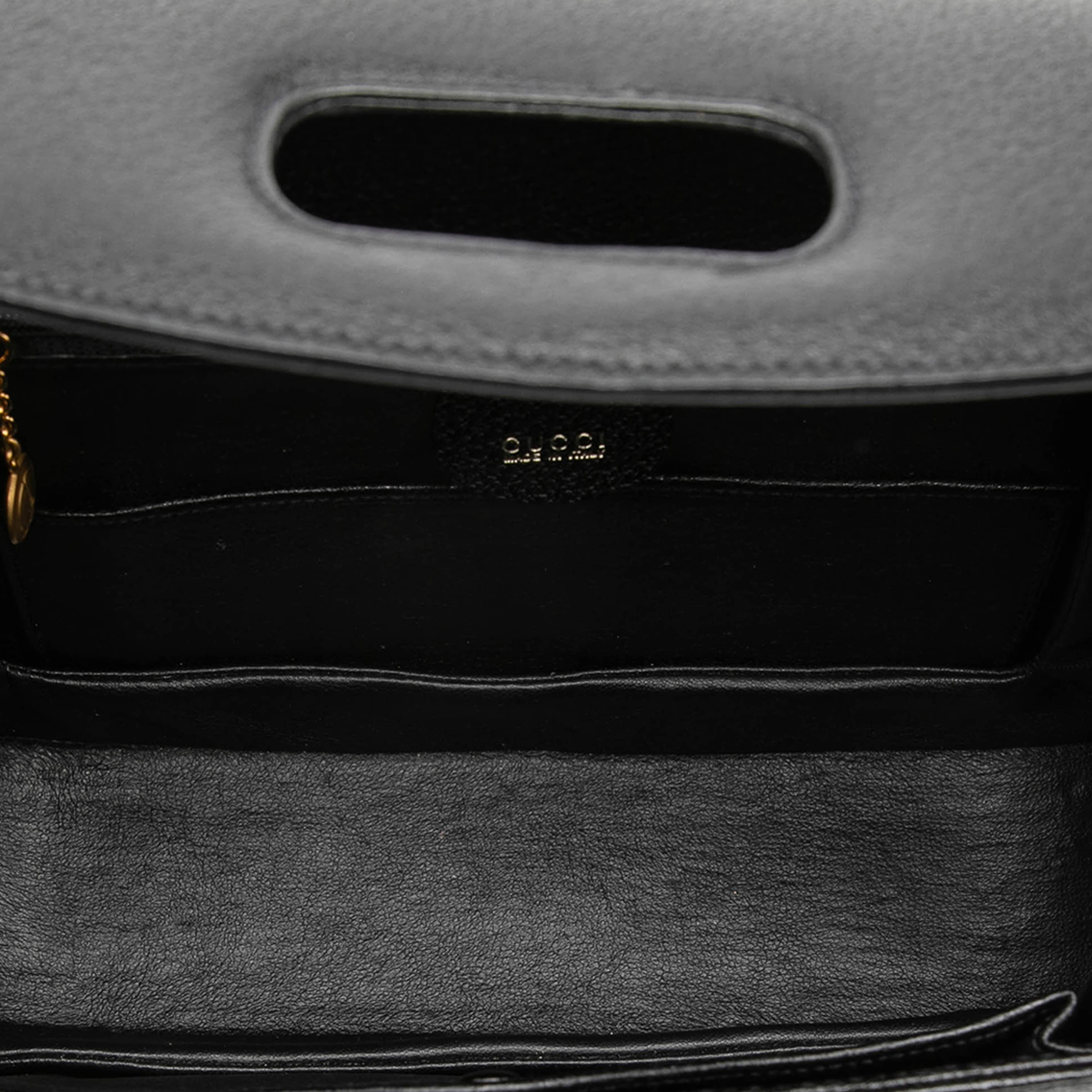 Gucci Grained Calfskin Bamboo Night, från Luxclusif, i färgen black. Klicka för att öppna bilden i stort format