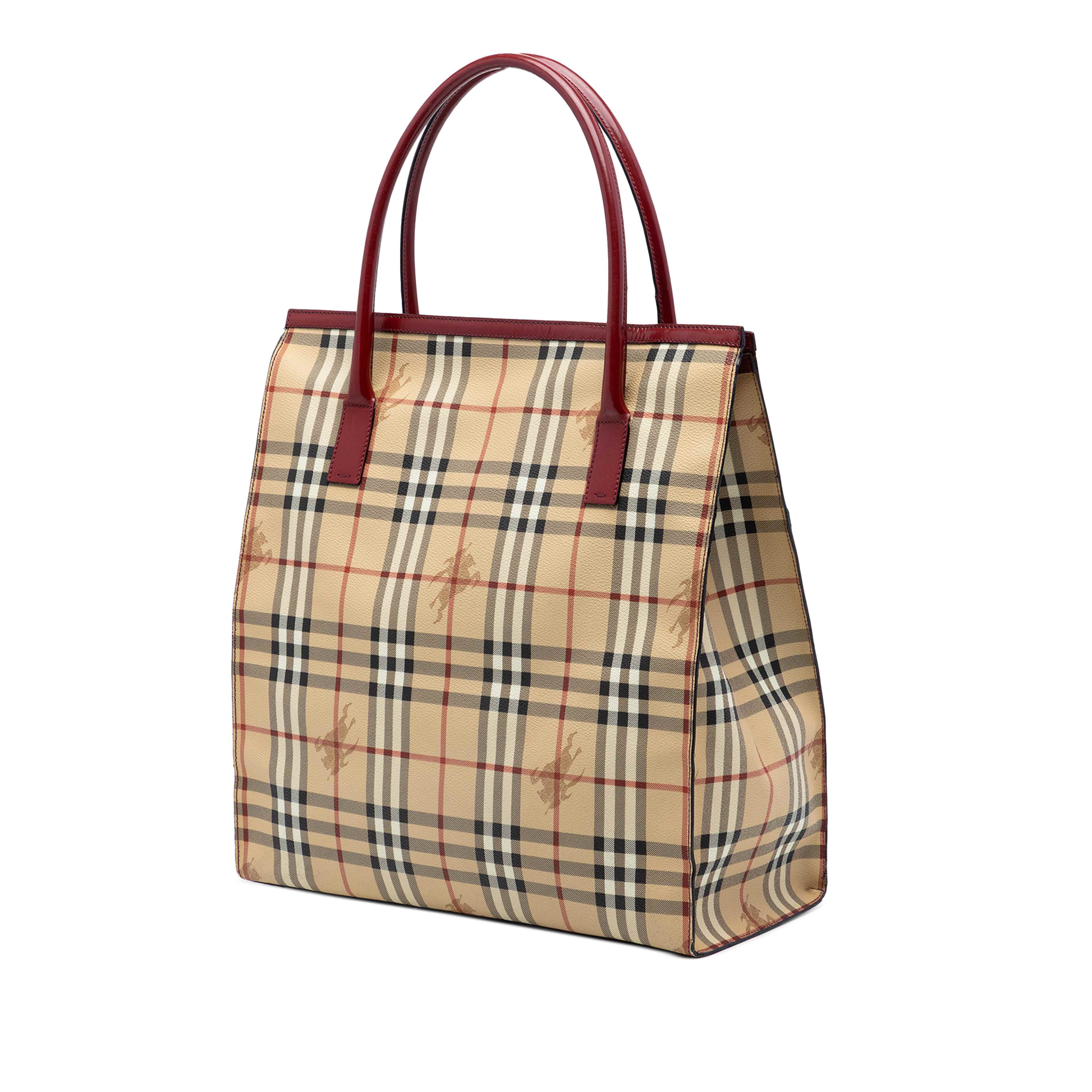 Burberry Haymarket Check Coated Canvas Tote, från Luxclusif, i färgen beige. Klicka för att öppna bilden i stort format