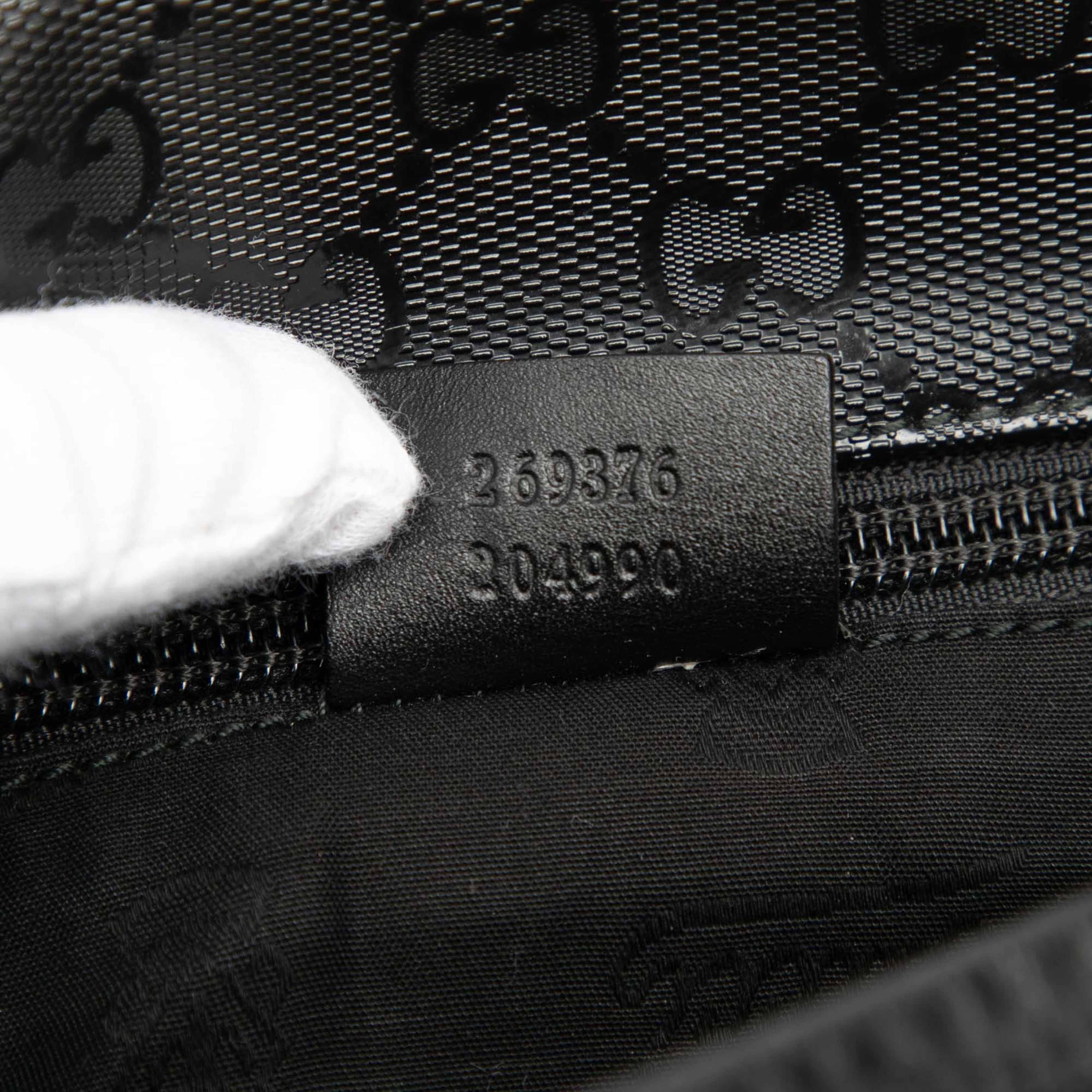 Gucci Gg Imprime Web Crossbody, från Luxclusif, i färgen svart. Klicka för att öppna bilden i stort format