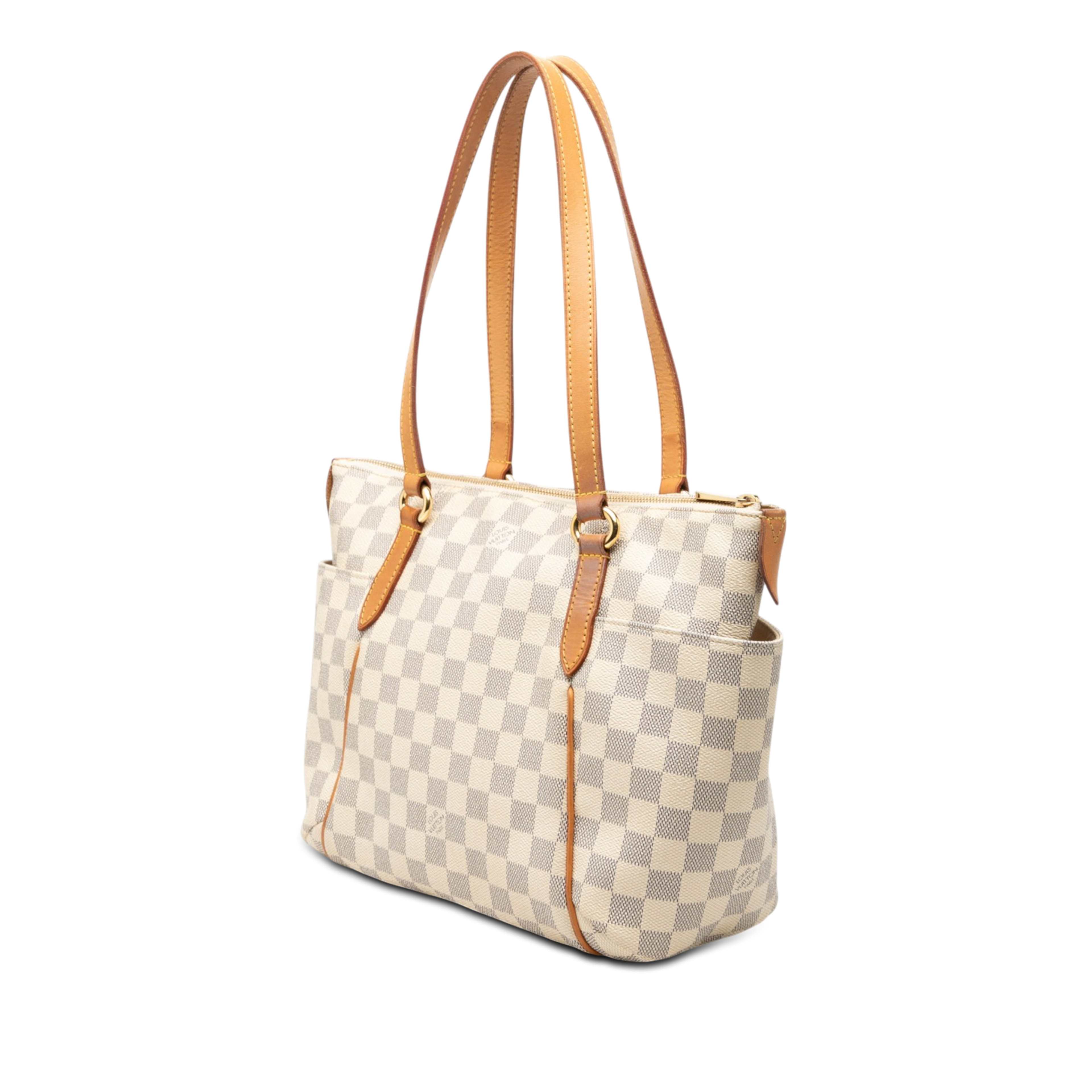 Louis Vuitton Damier Azur Totally Pm, från Luxclusif, i färgen white. Klicka för att öppna bilden i stort format