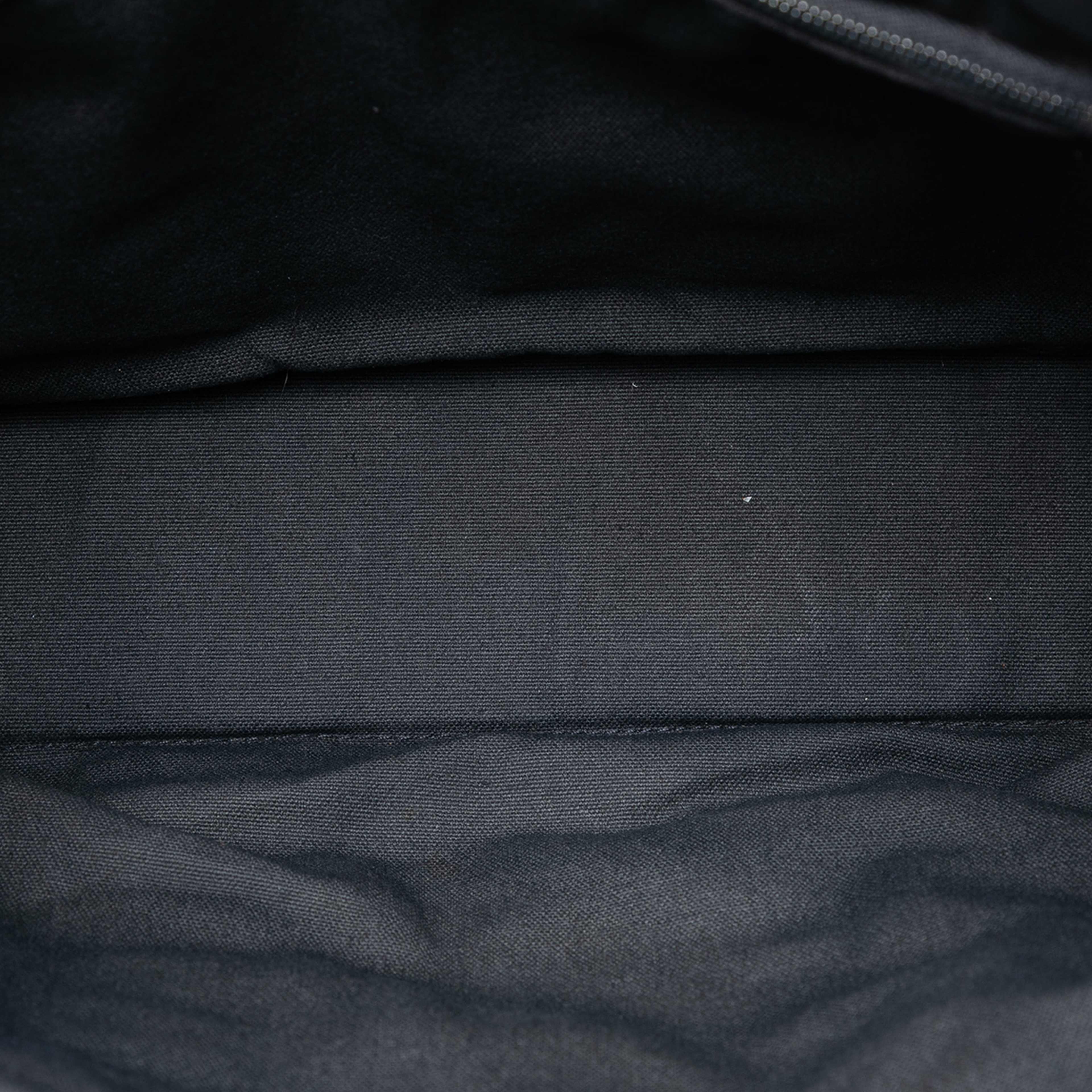 Hermès Canvas Fourre Tout Pm, från Luxclusif, i färgen black. Klicka för att öppna bilden i stort format