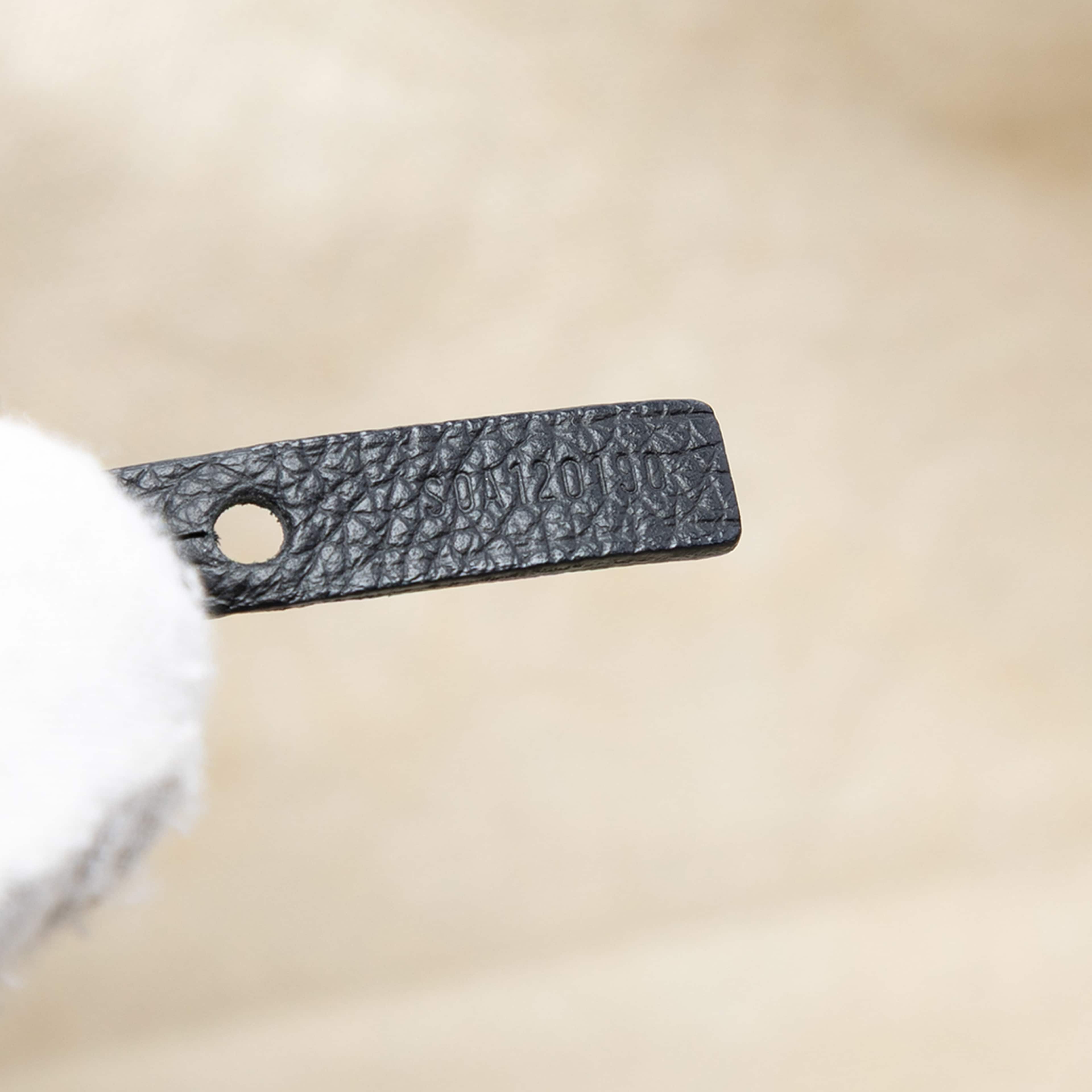 Goyard Goyardine Saint Louis Pm, från Luxclusif, i färgen black. Klicka för att öppna bilden i stort format