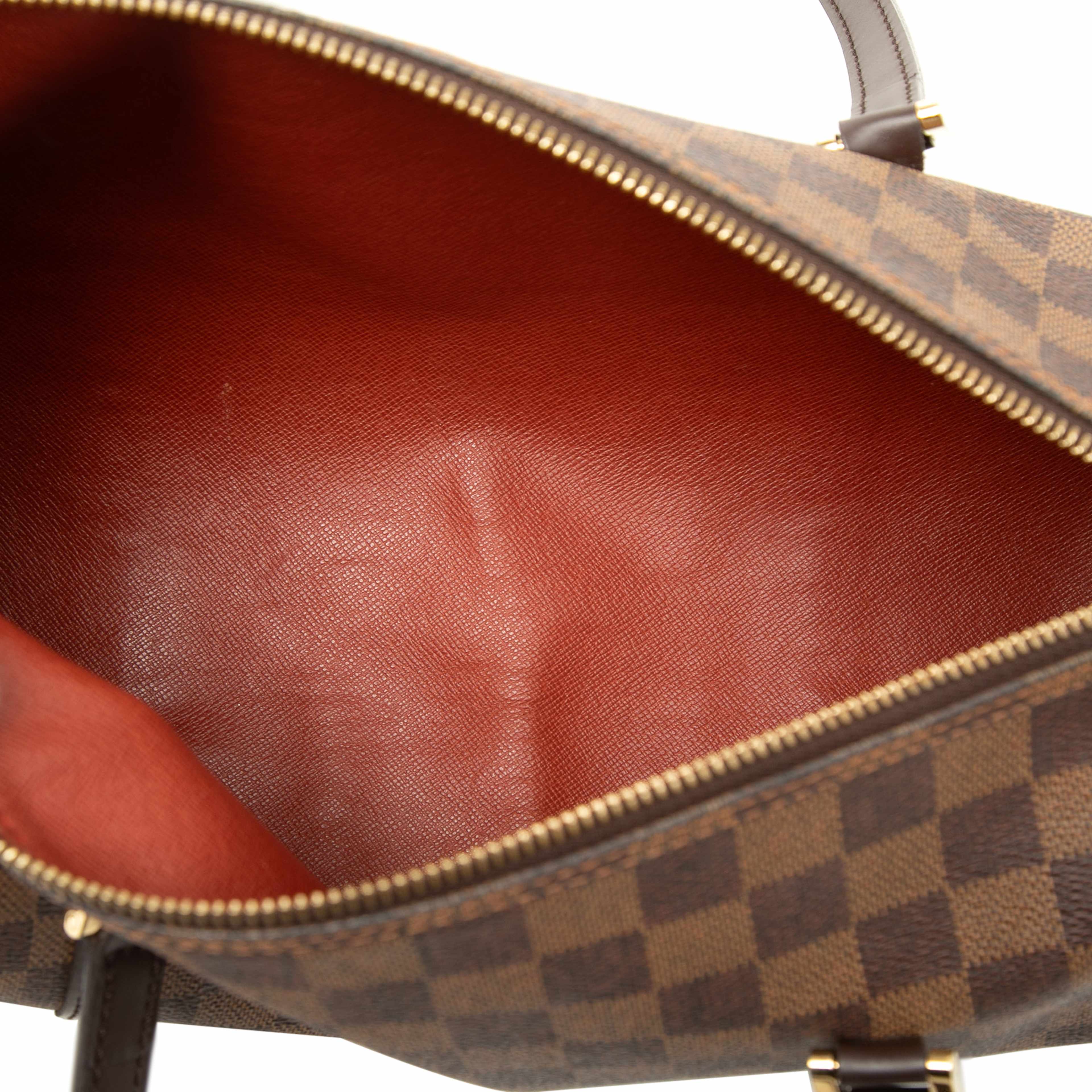 Louis Vuitton Damier Ebene Papillon 30, från Luxclusif, i färgen brown. Klicka för att öppna bilden i stort format