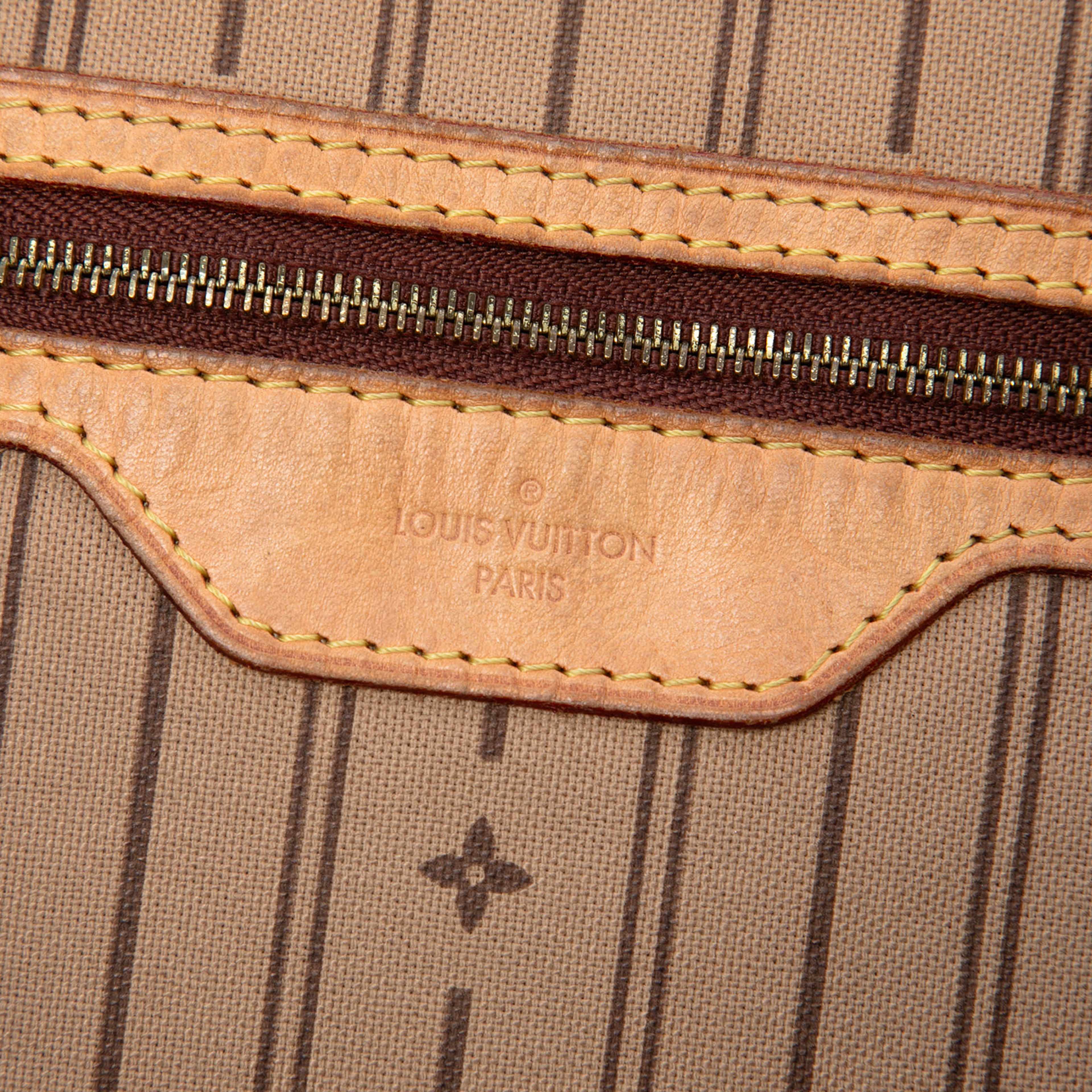 Louis Vuitton Monogram Delightful Gm, från Luxclusif, i färgen brun. Klicka för att öppna bilden i stort format