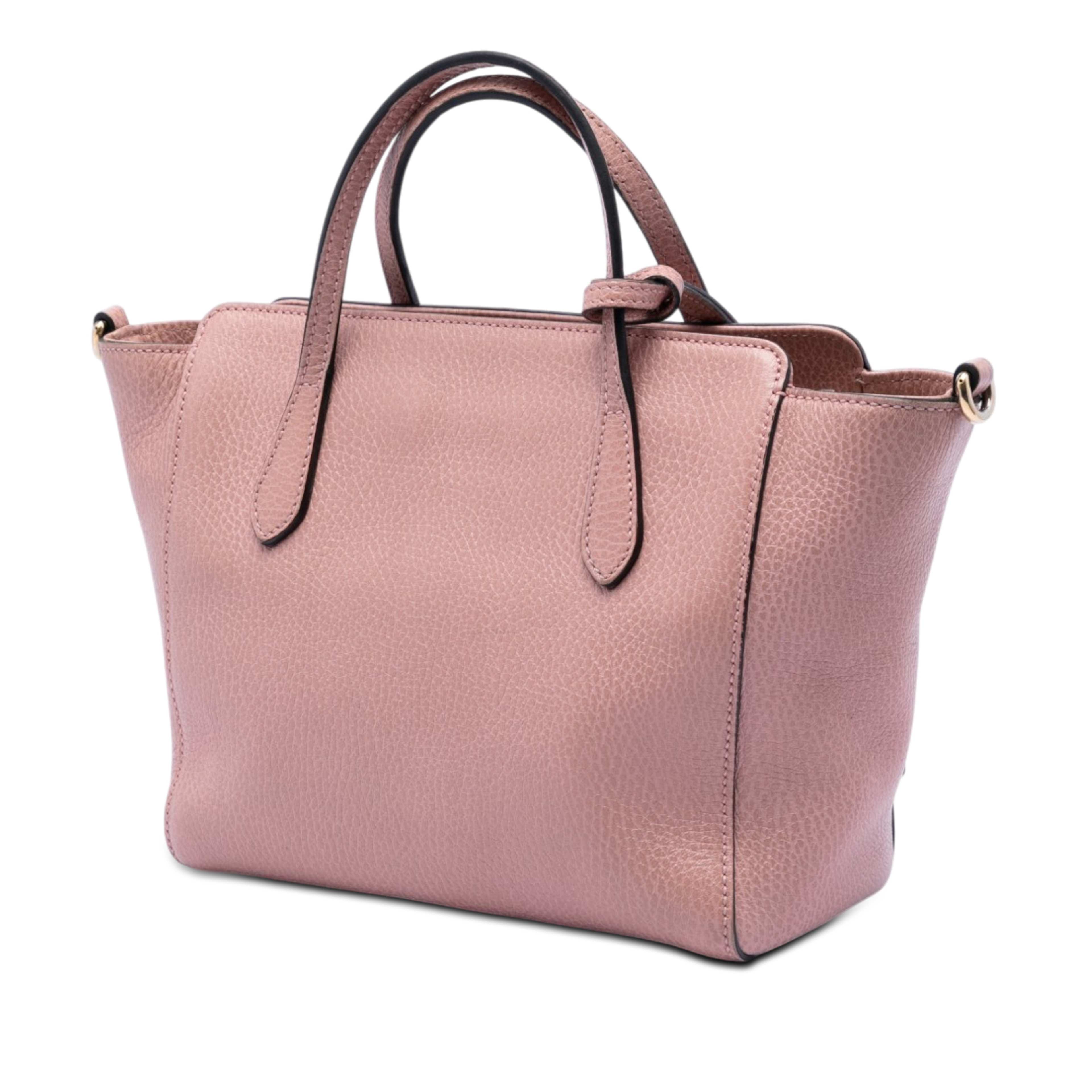 Gucci Mini Leather Swing Satchel, från Luxclusif, i färgen rosa. Klicka för att öppna bilden i stort format