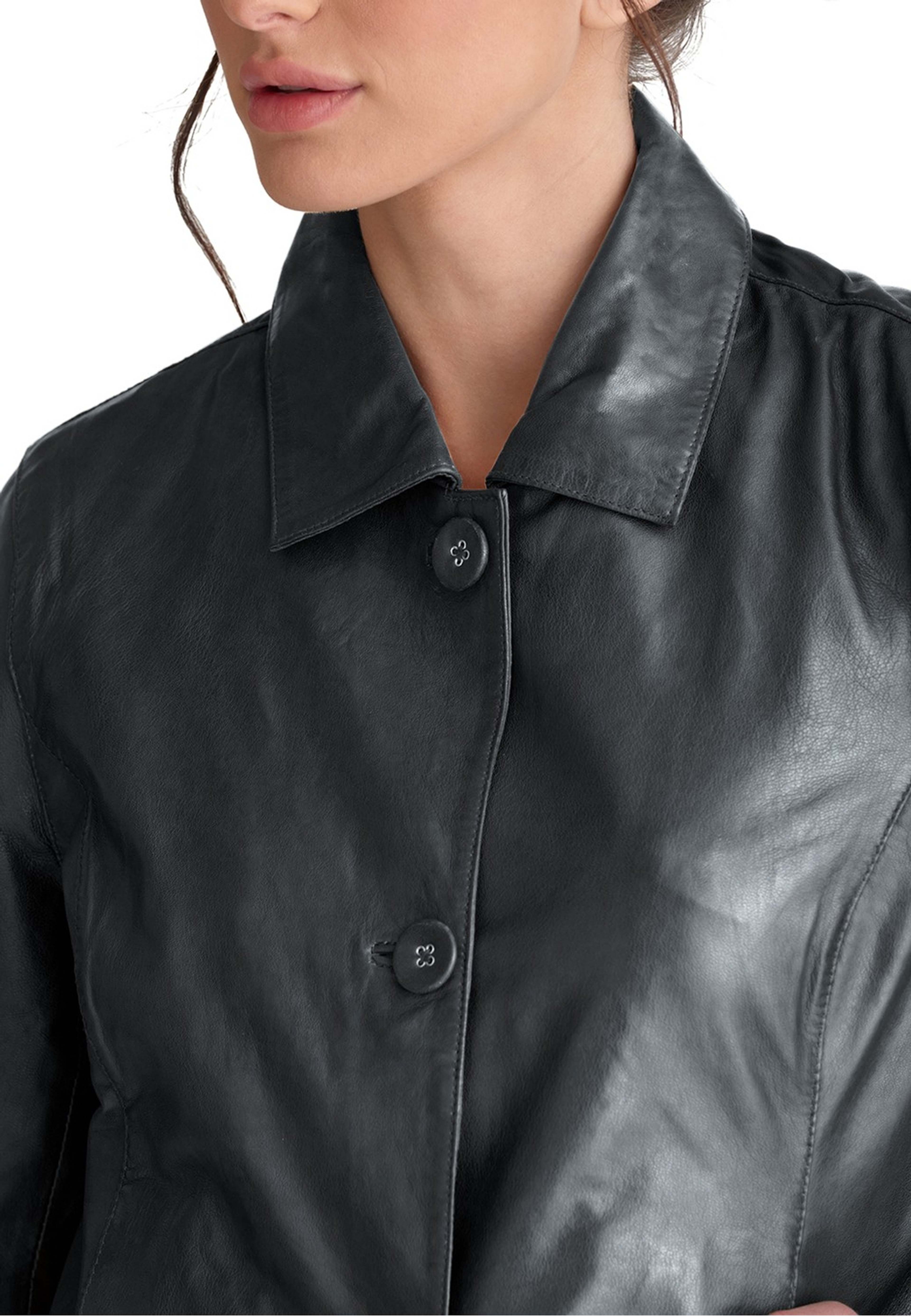 Thea Jacket, från Saki, i färgen black. Klicka för att öppna bilden i stort format